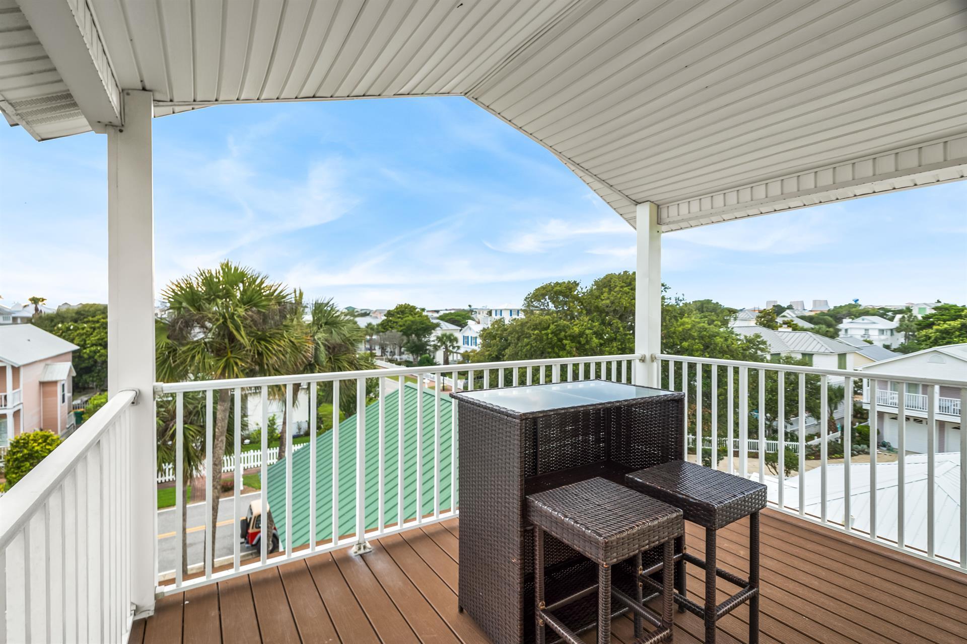 CRYSTAL SHORES - Residential
