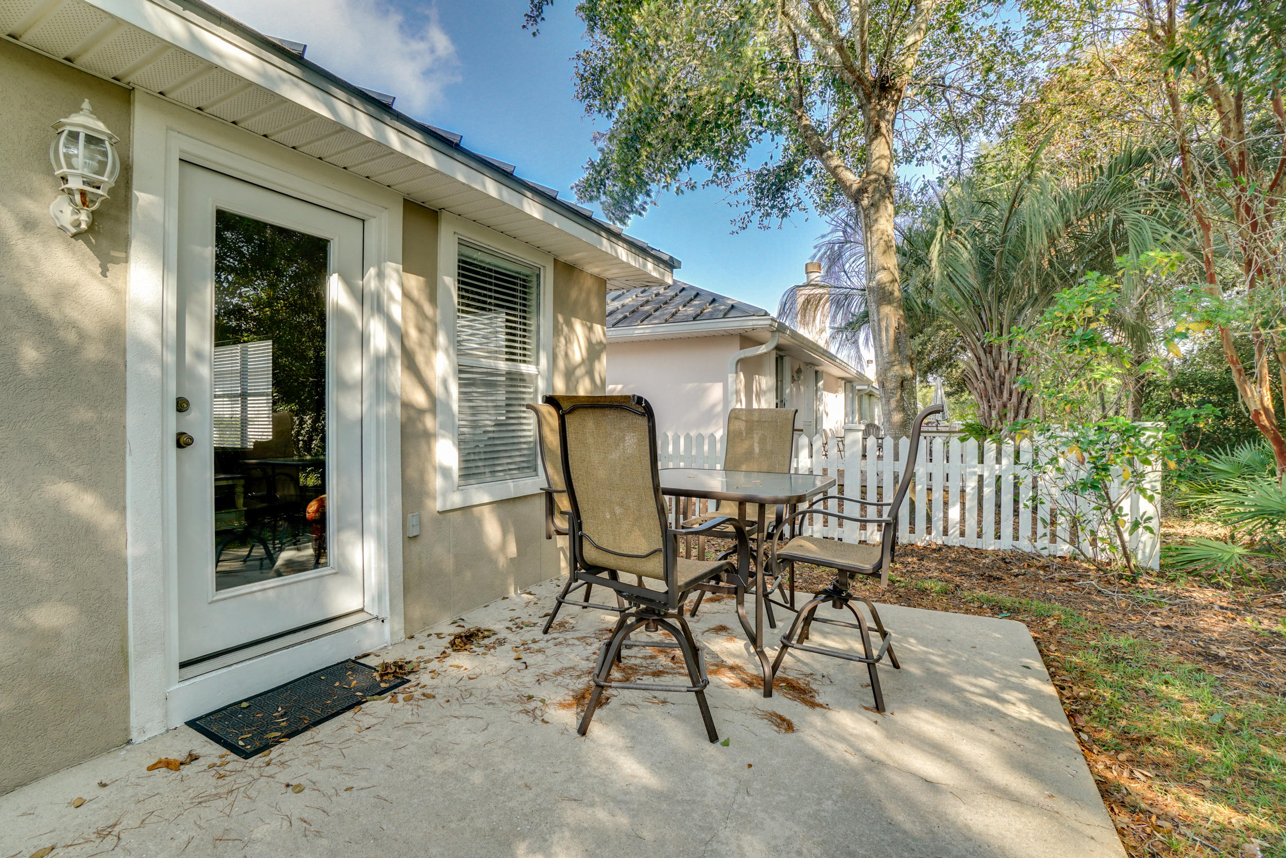 MARAVILLA COTTAGES - Residential