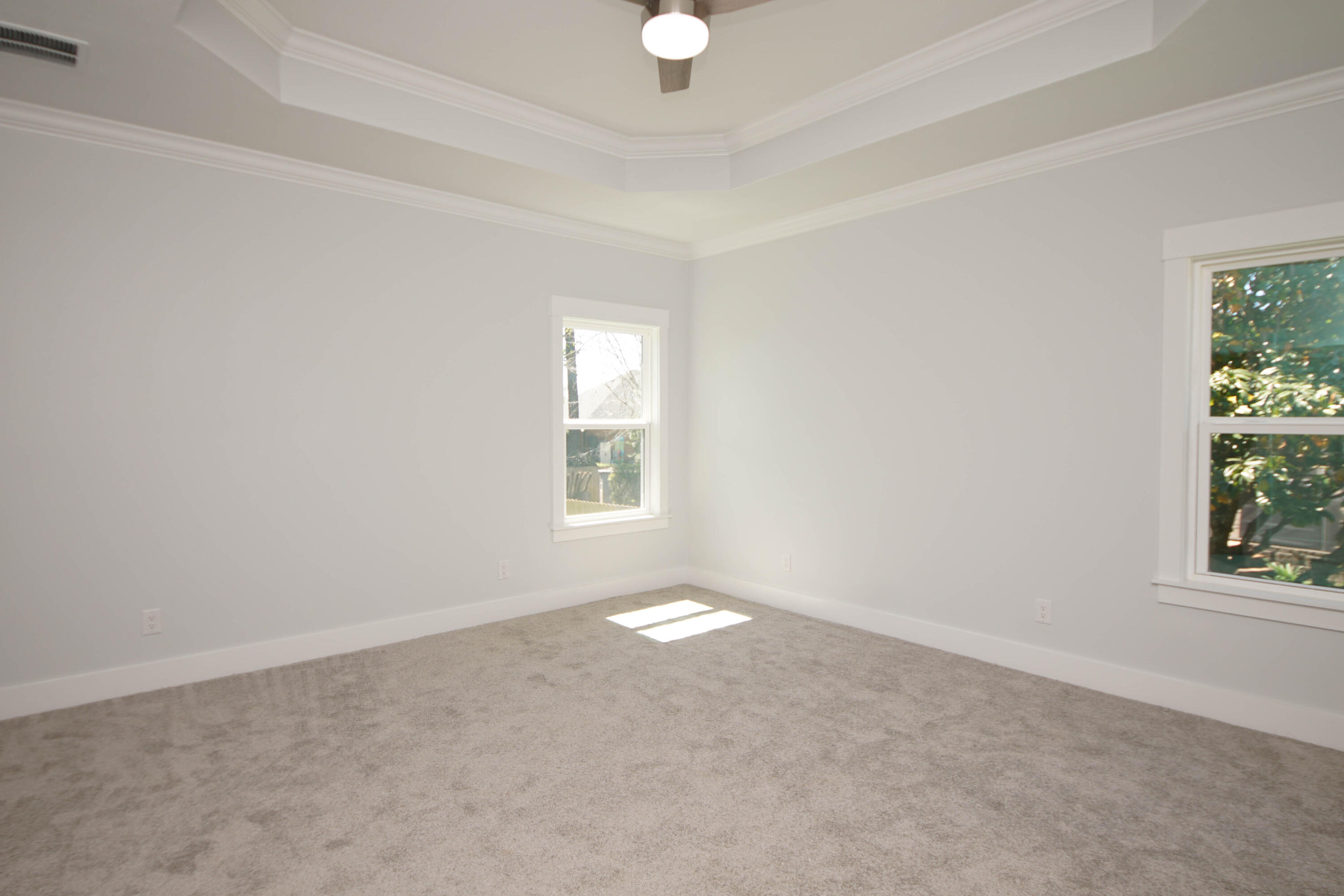 BISCAYNE POINTE - Residential