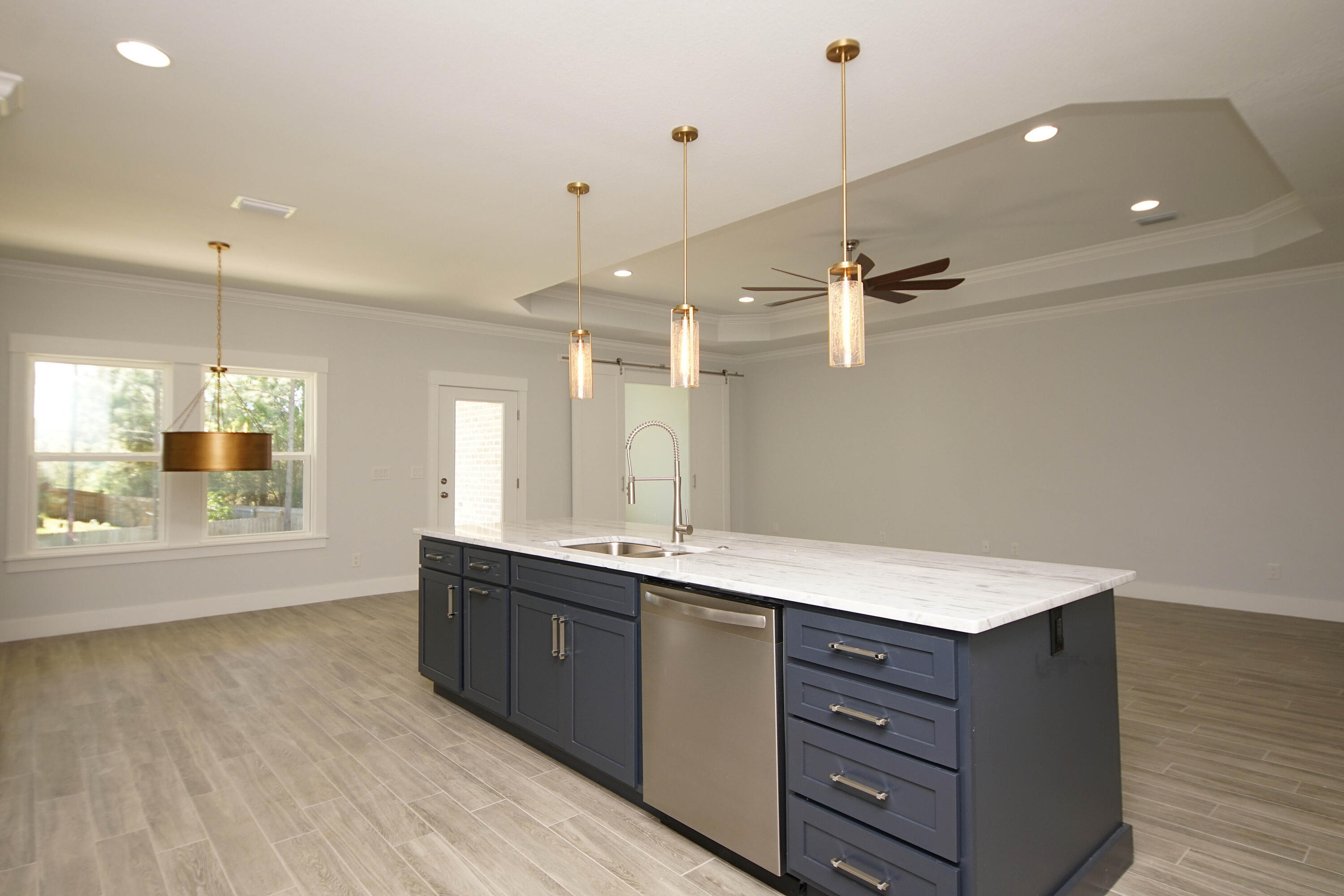BISCAYNE POINTE - Residential