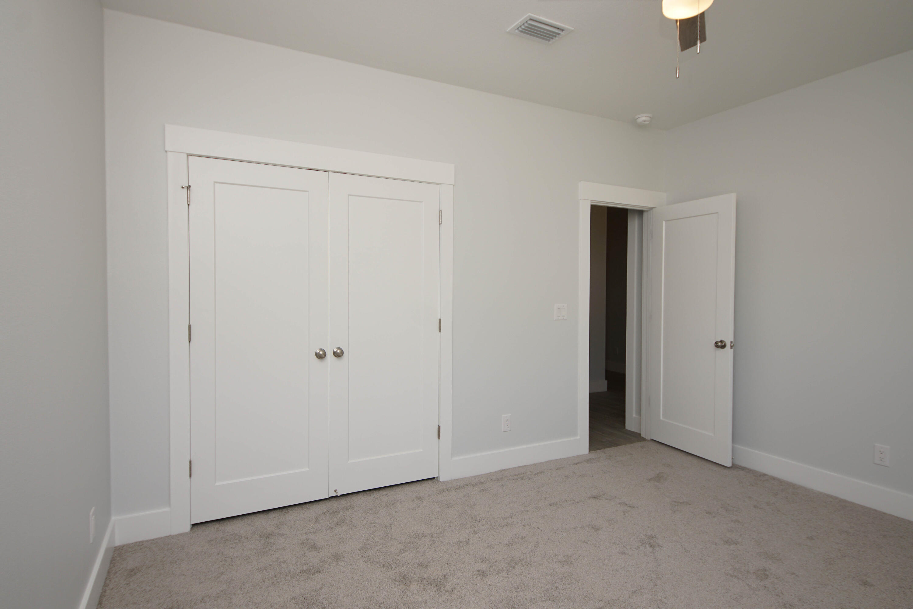 BISCAYNE POINTE - Residential