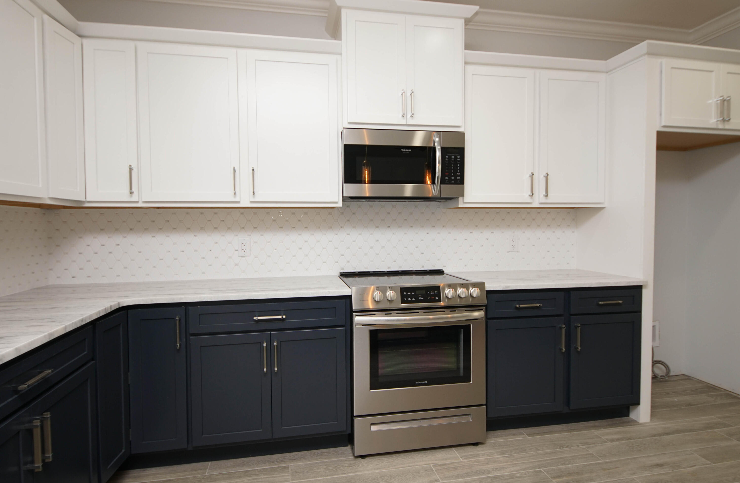 BISCAYNE POINTE - Residential