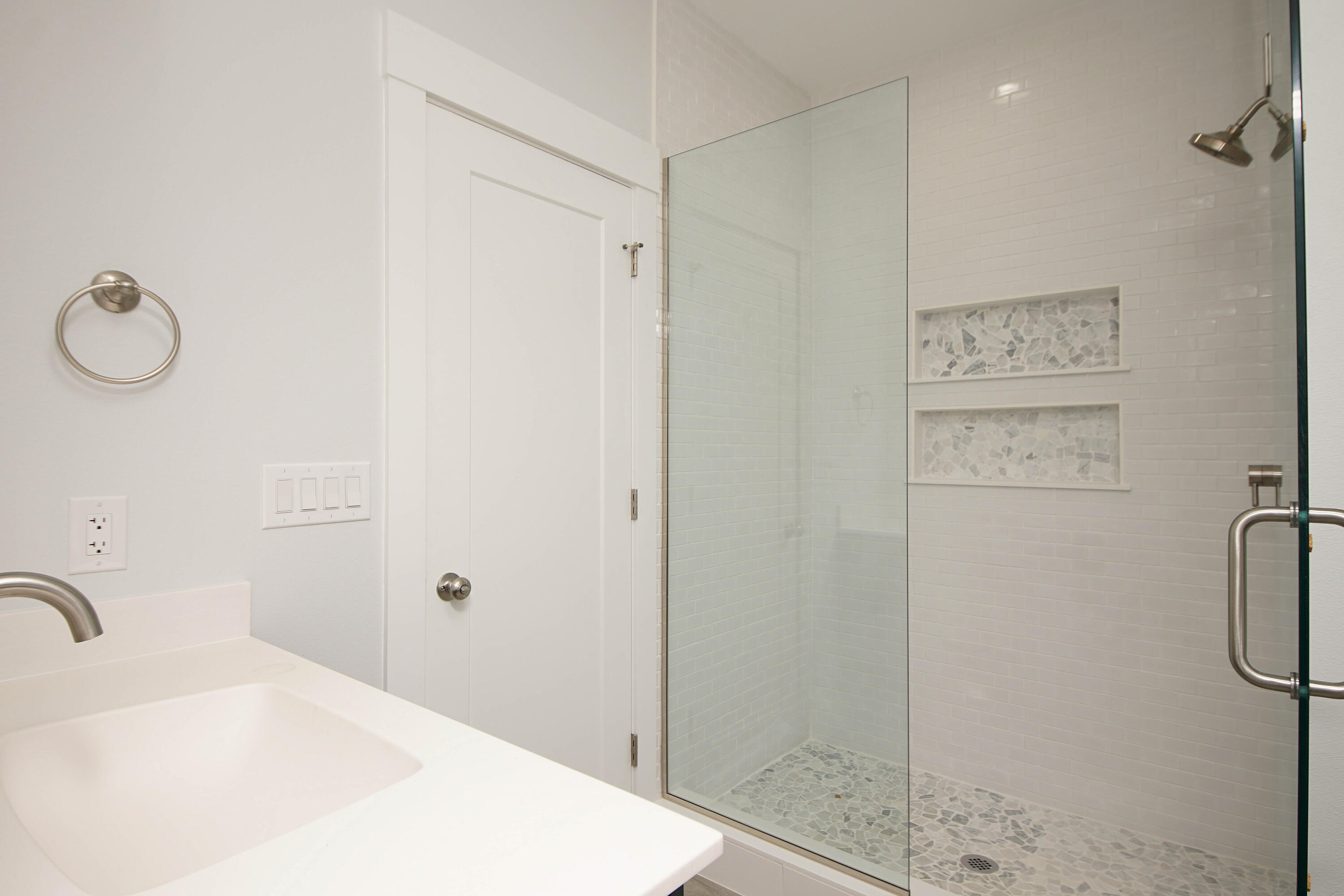 BISCAYNE POINTE - Residential
