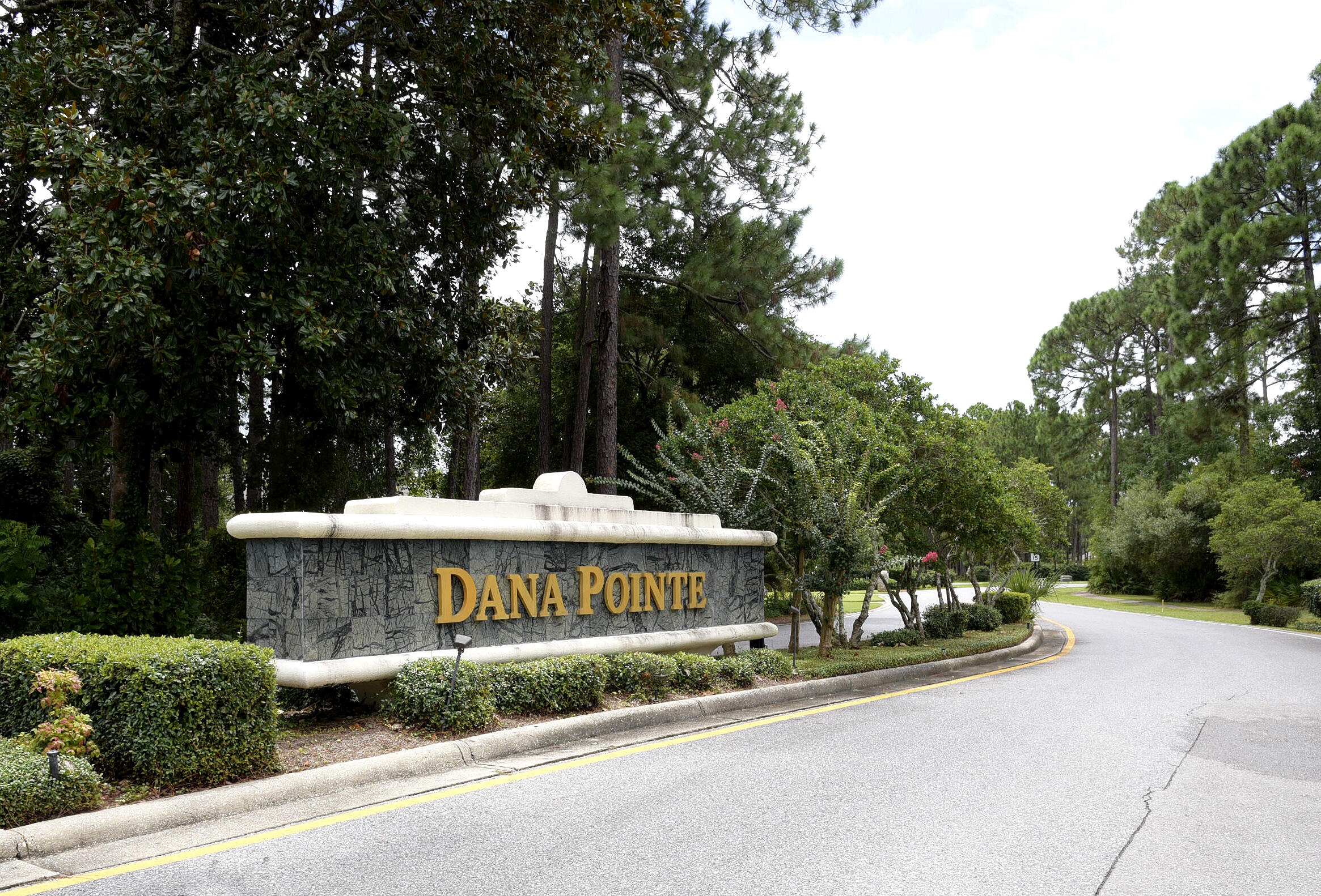 DANA POINTE - Residential