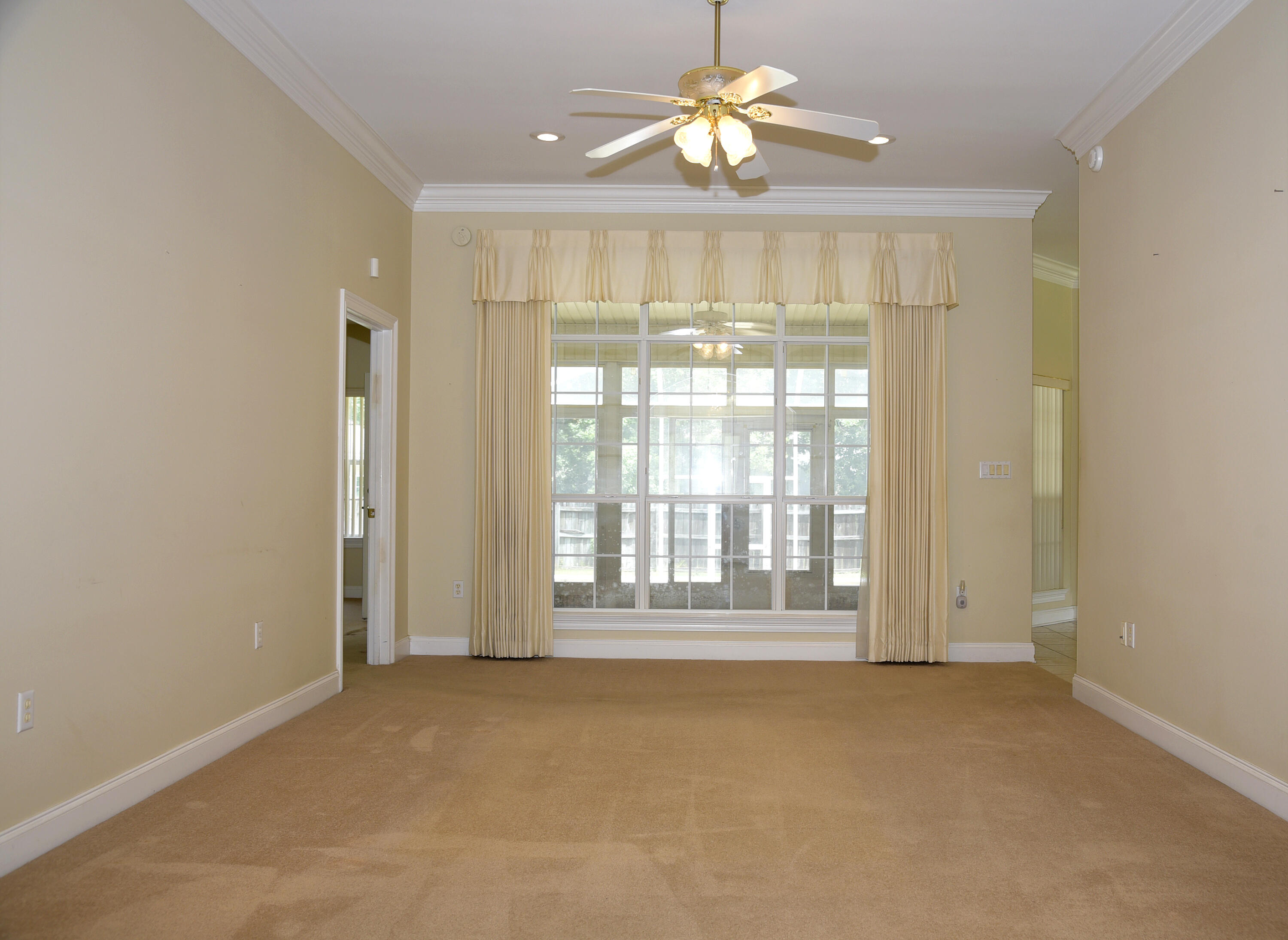 DANA POINTE - Residential