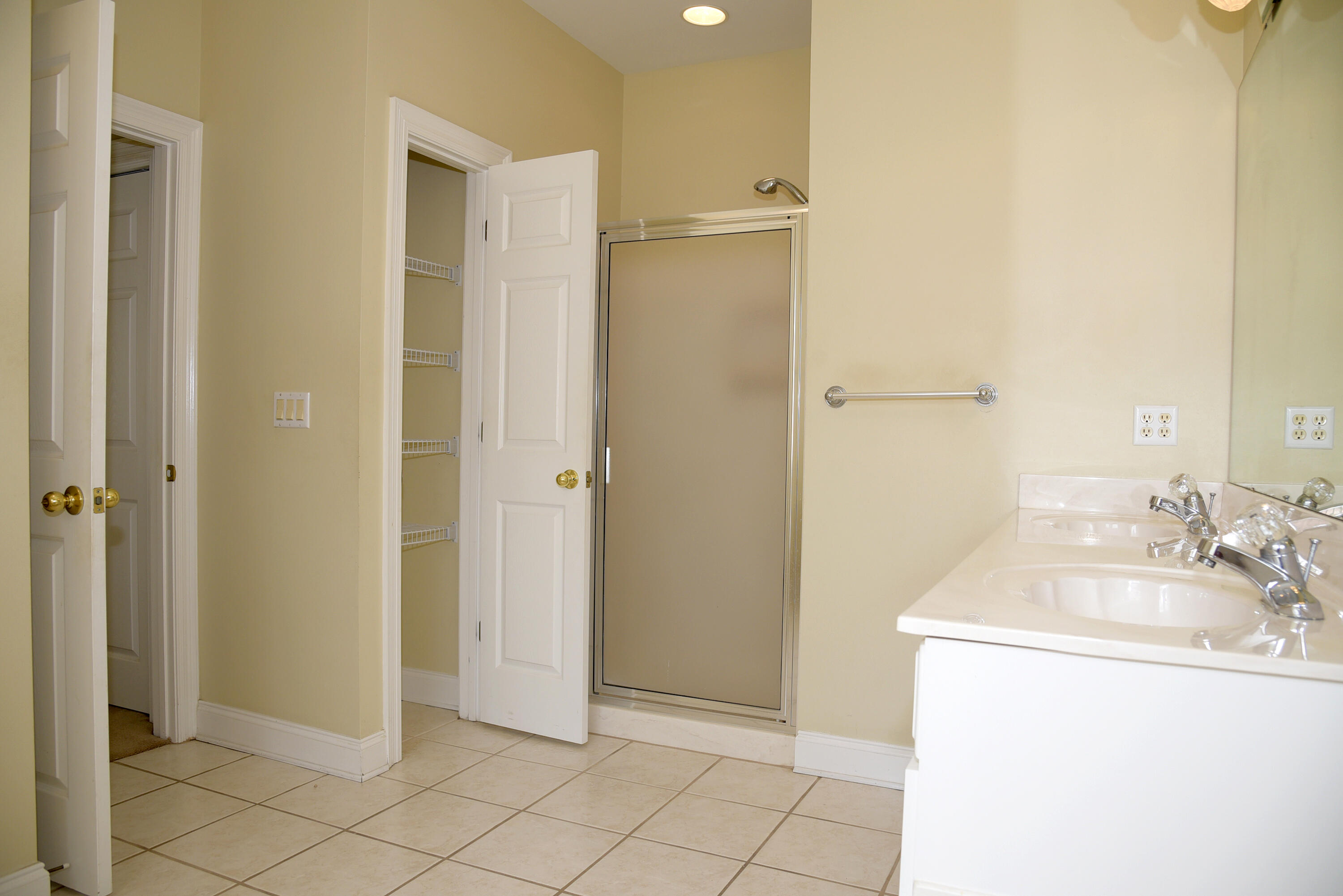 DANA POINTE - Residential