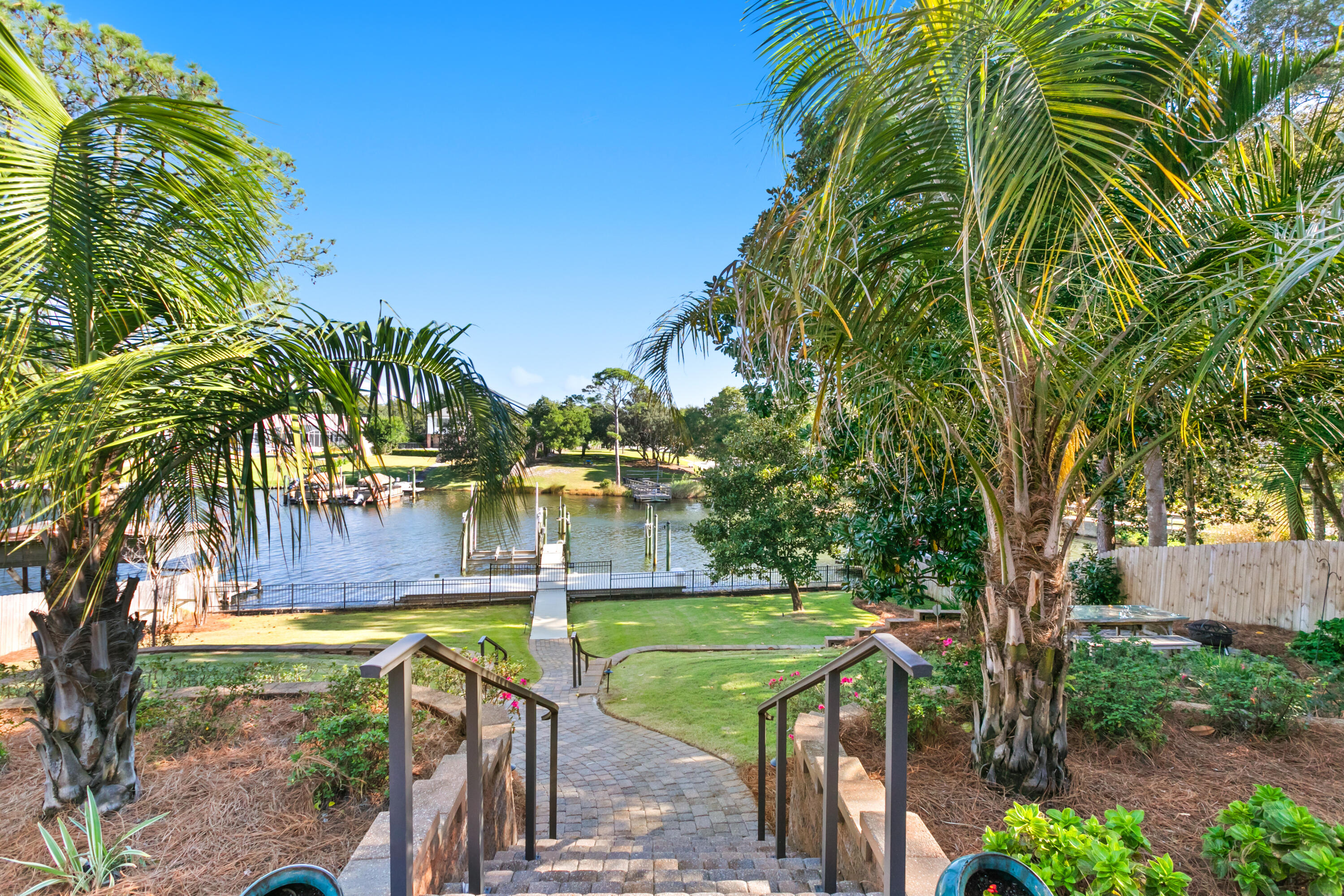 JOES BAYOU 1ST ADDN - Residential