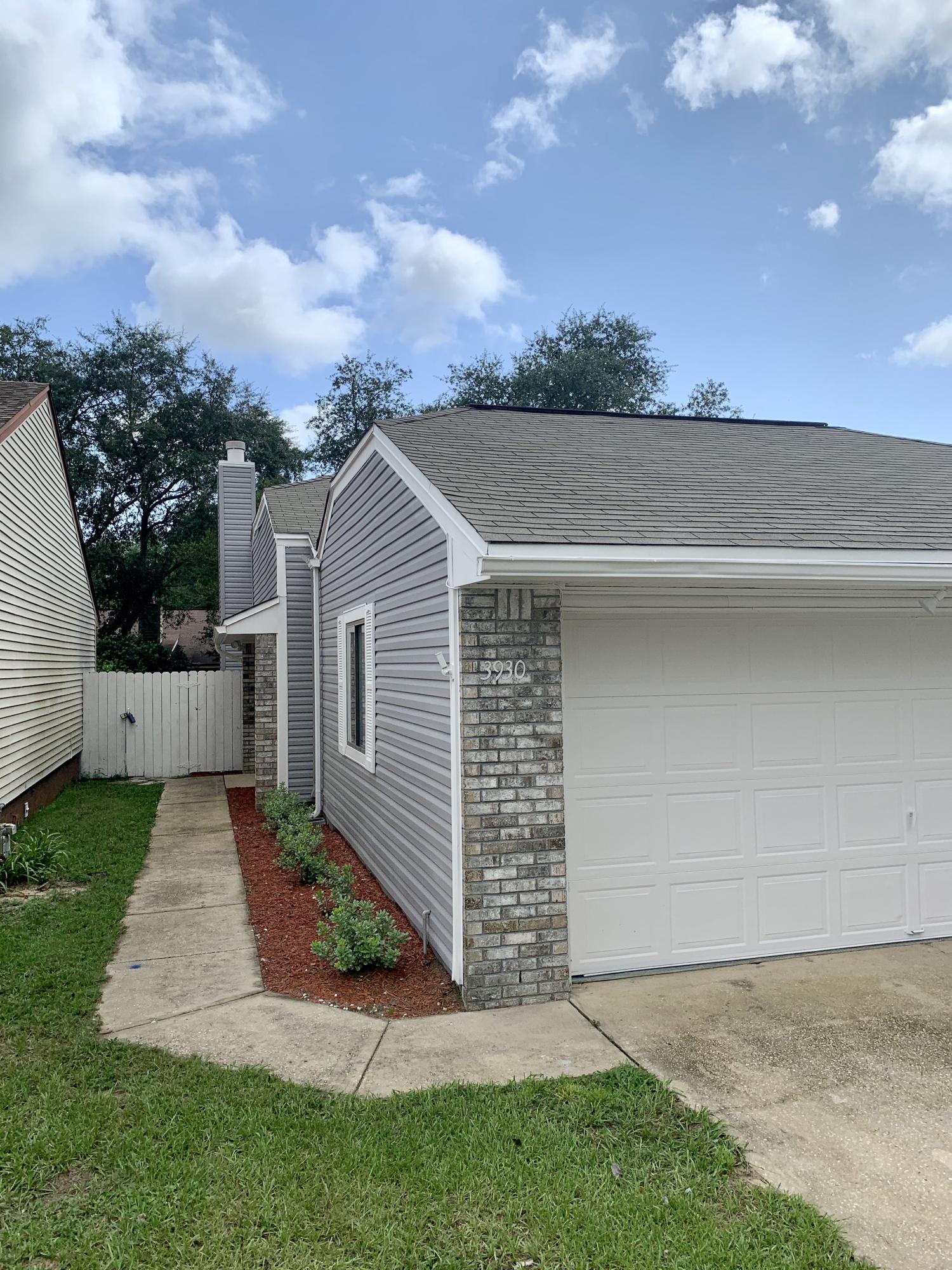 CEDAR RIDGE - Residential