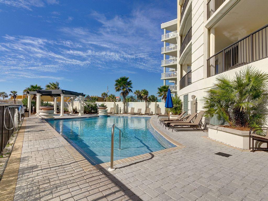 BELLA RIVA - Residential