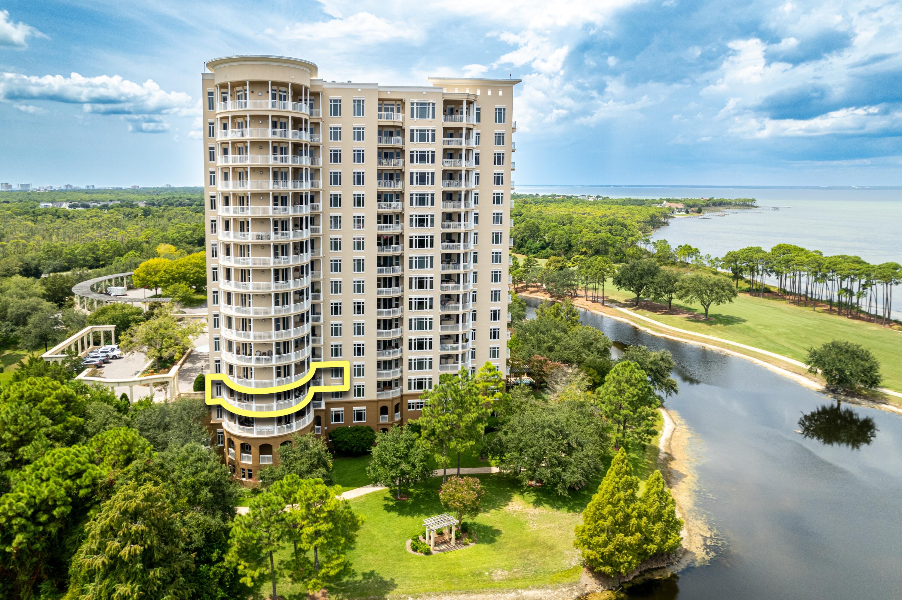 ONE WATER PLACE AT KELLY PLANTATION - Residential
