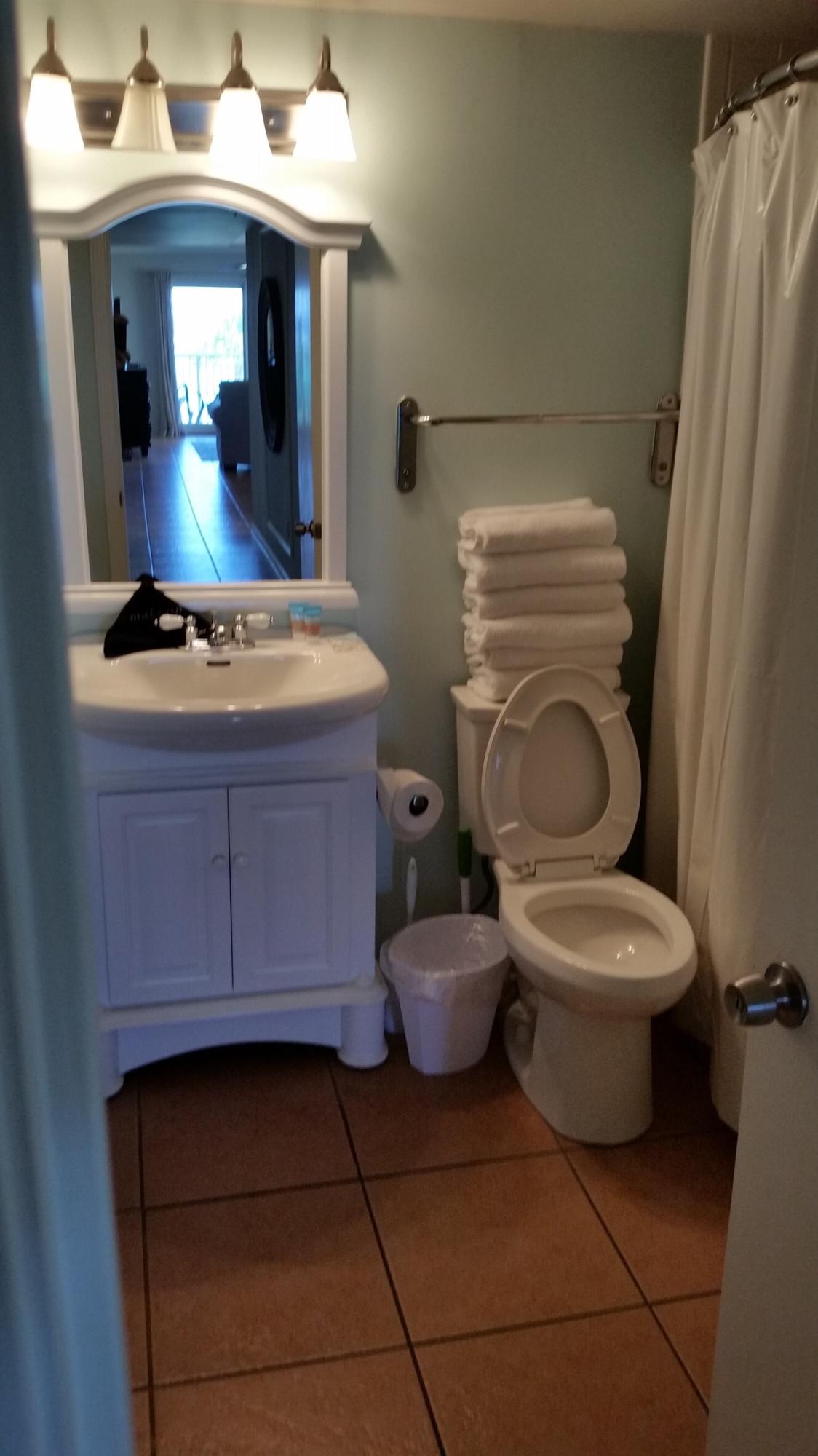 DESTIN TOWERS CONDO - Residential