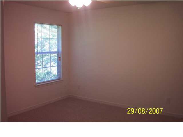 SHANYN TAYLOR OAKS - Residential Lease