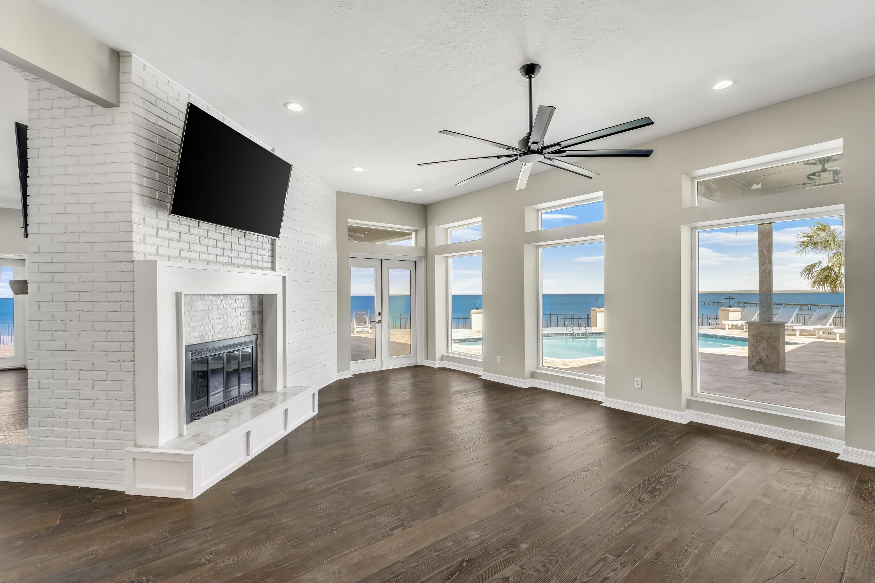 KINGS POINT HARBOUR UNIT 1 REPLAT - Residential