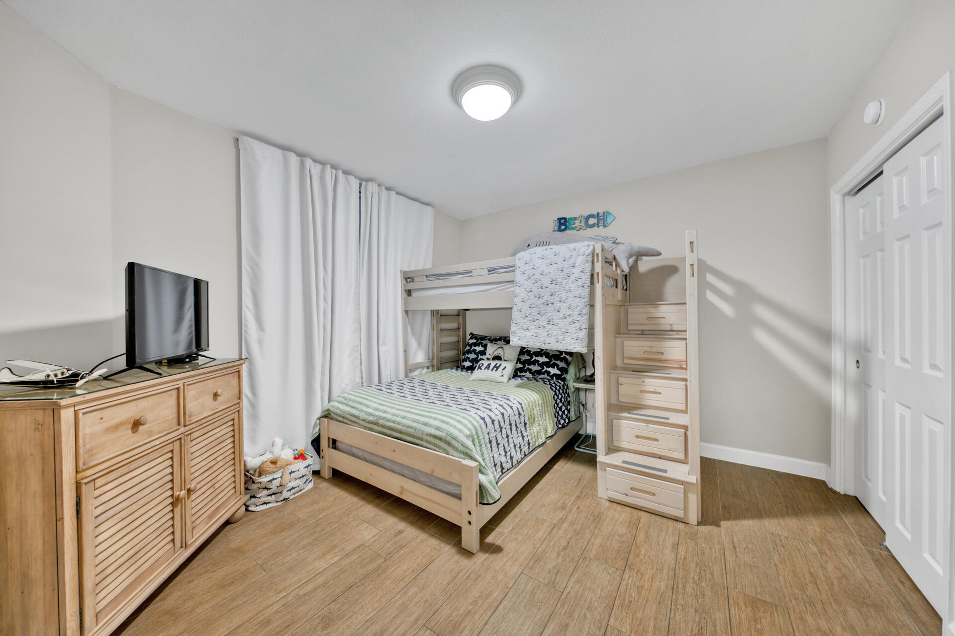 ISLAND PRINCESS - Residential