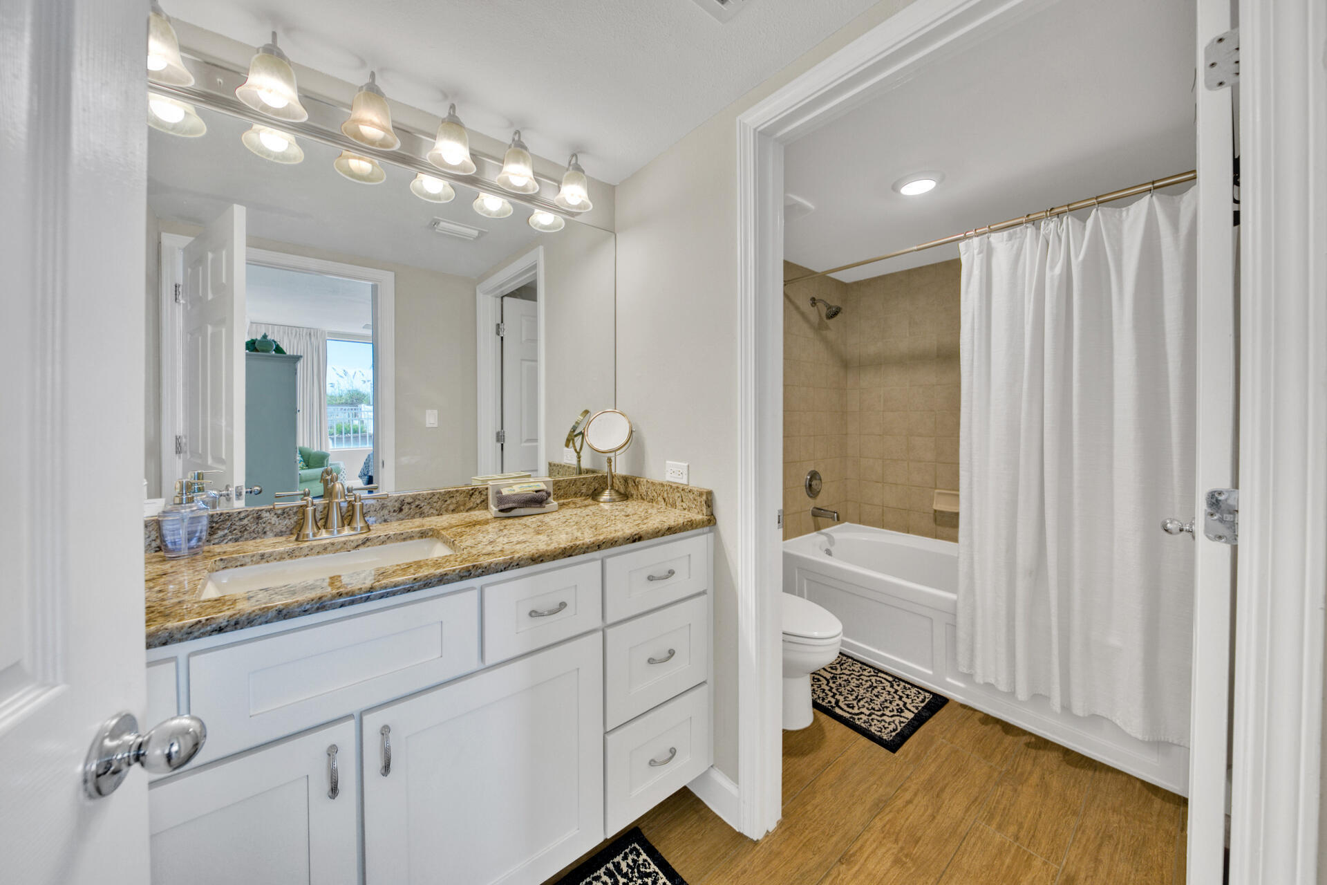 ISLAND PRINCESS - Residential