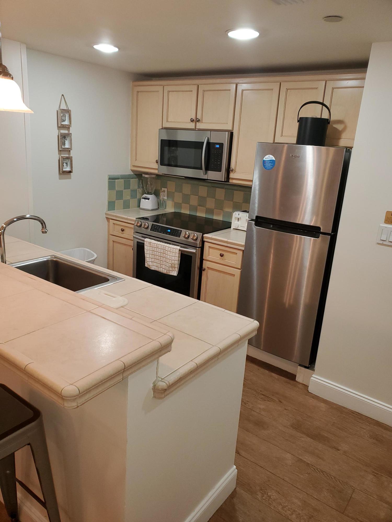 GRAND SANDESTIN THE - Residential Lease