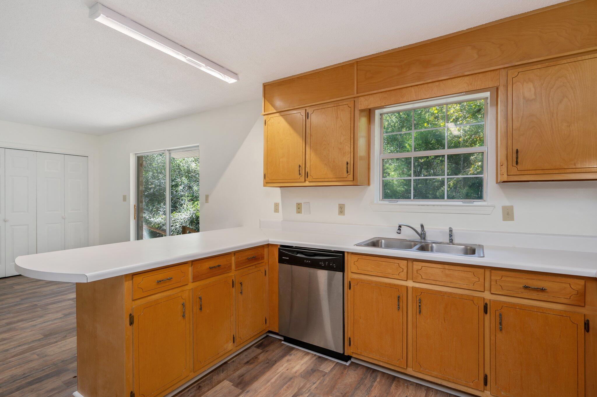 METES & BOUNDS - Residential Lease