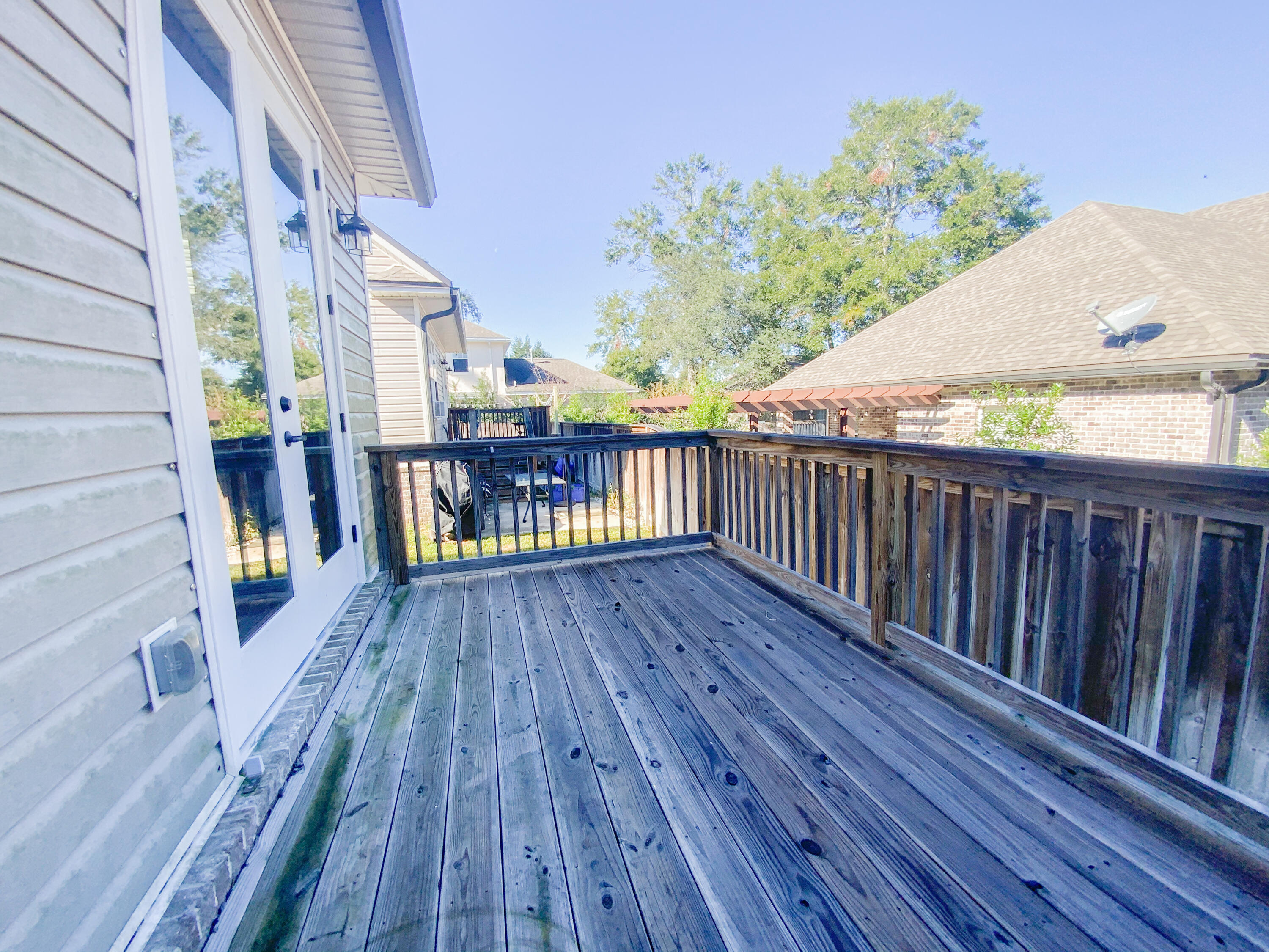 CAROL ANNE MANOR - Residential Lease