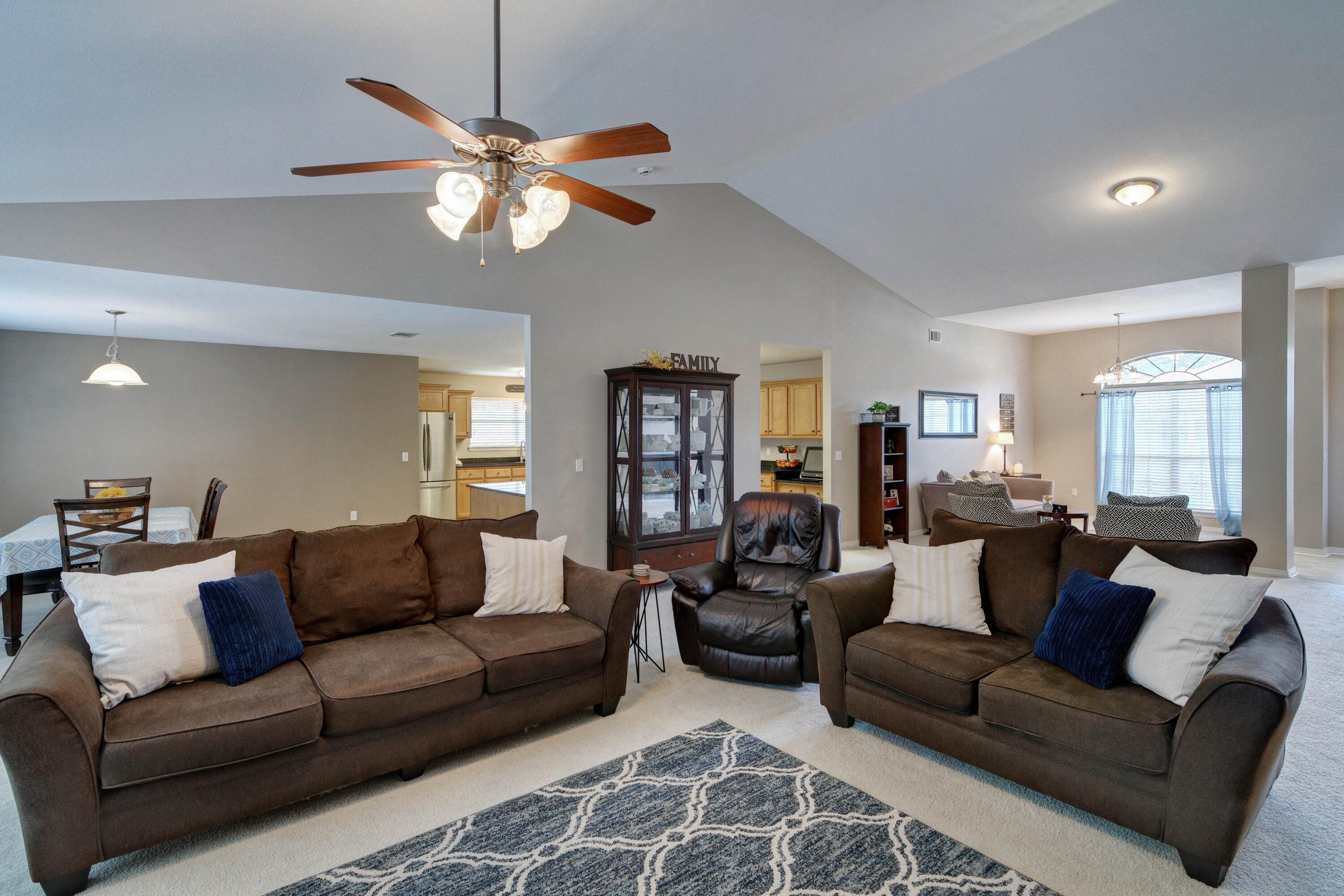 SUMMERSET ESTATES - Residential