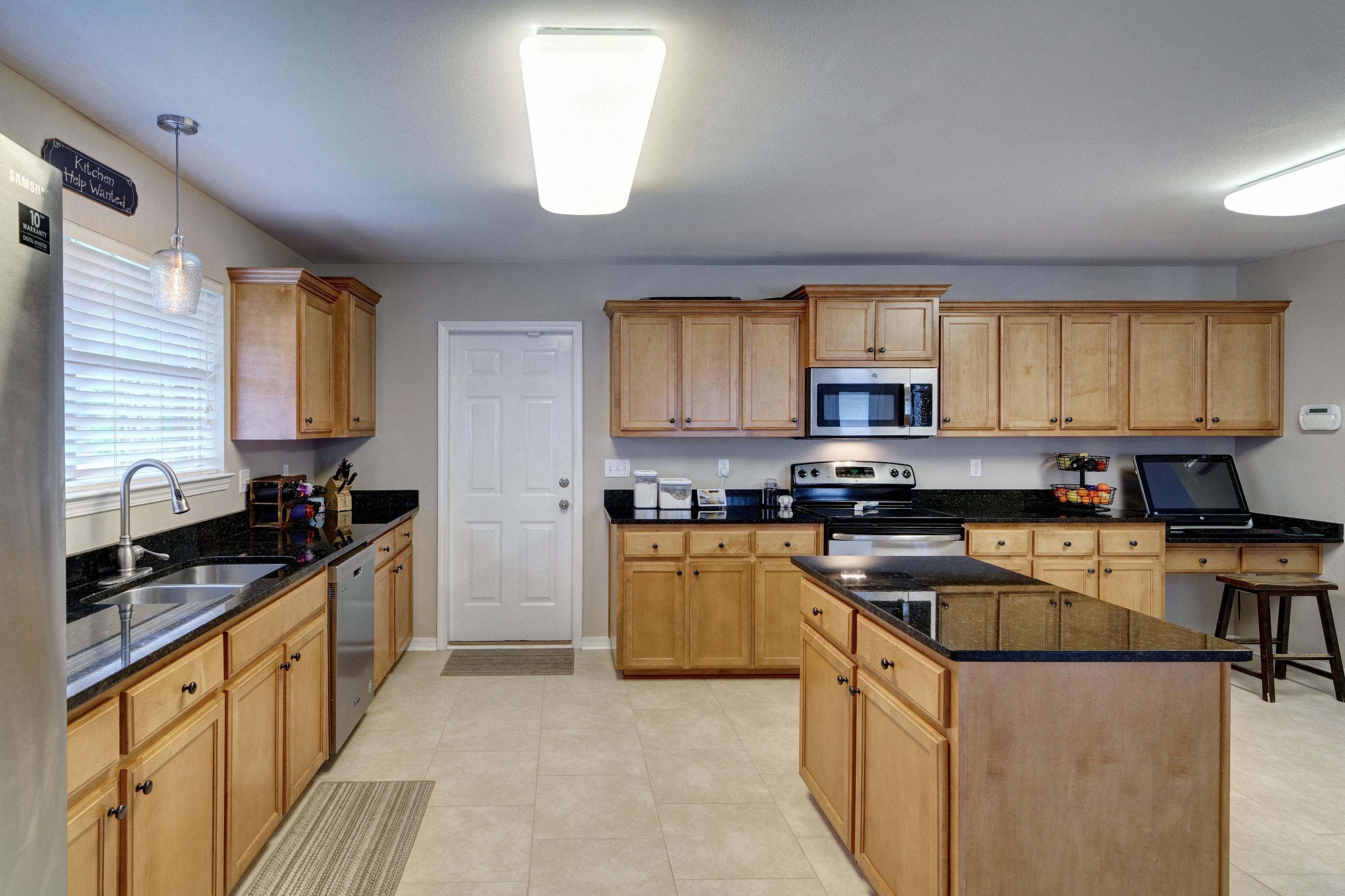 SUMMERSET ESTATES - Residential