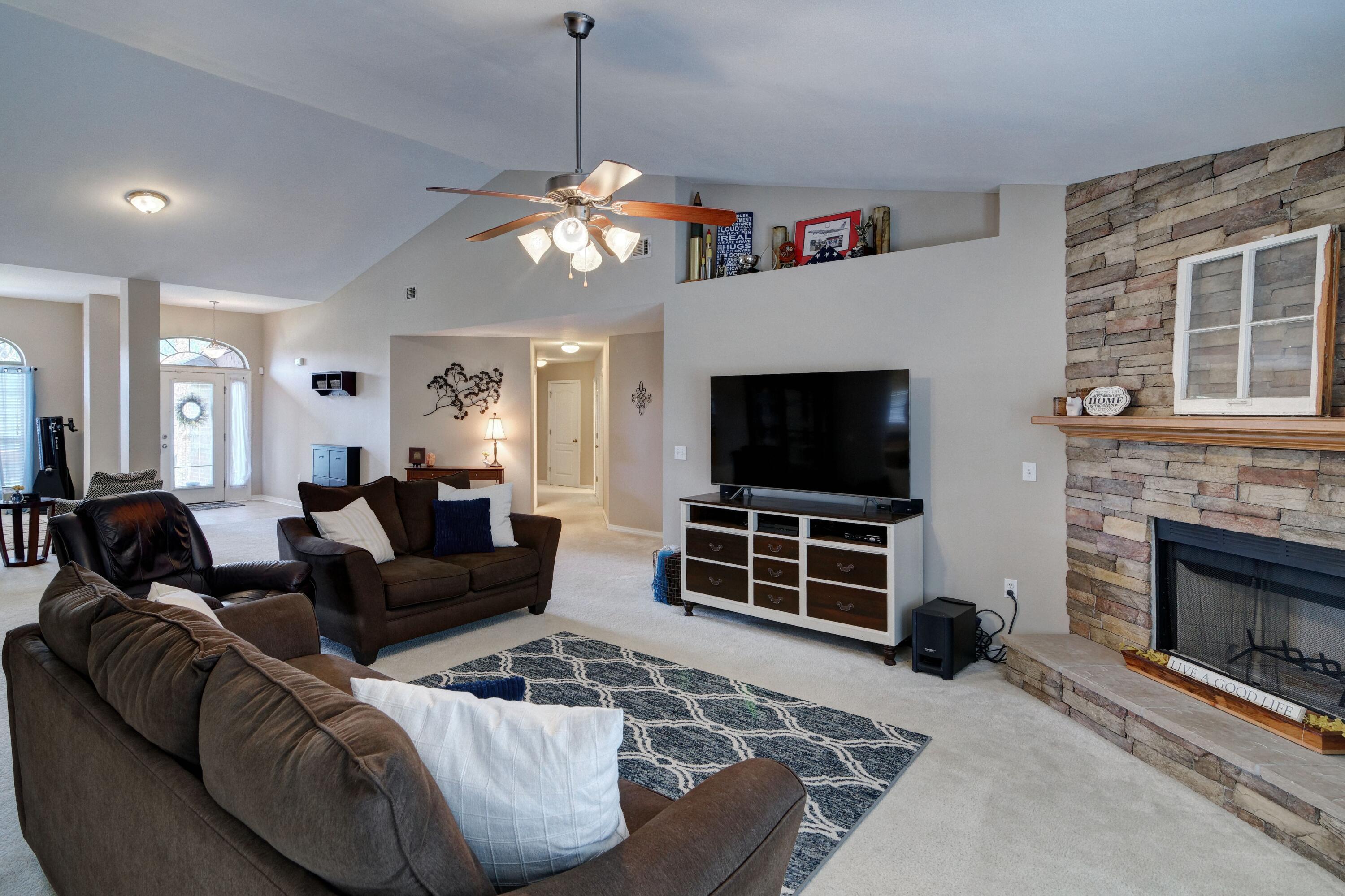 SUMMERSET ESTATES - Residential