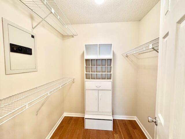 ROYAL OAKS - Residential Lease
