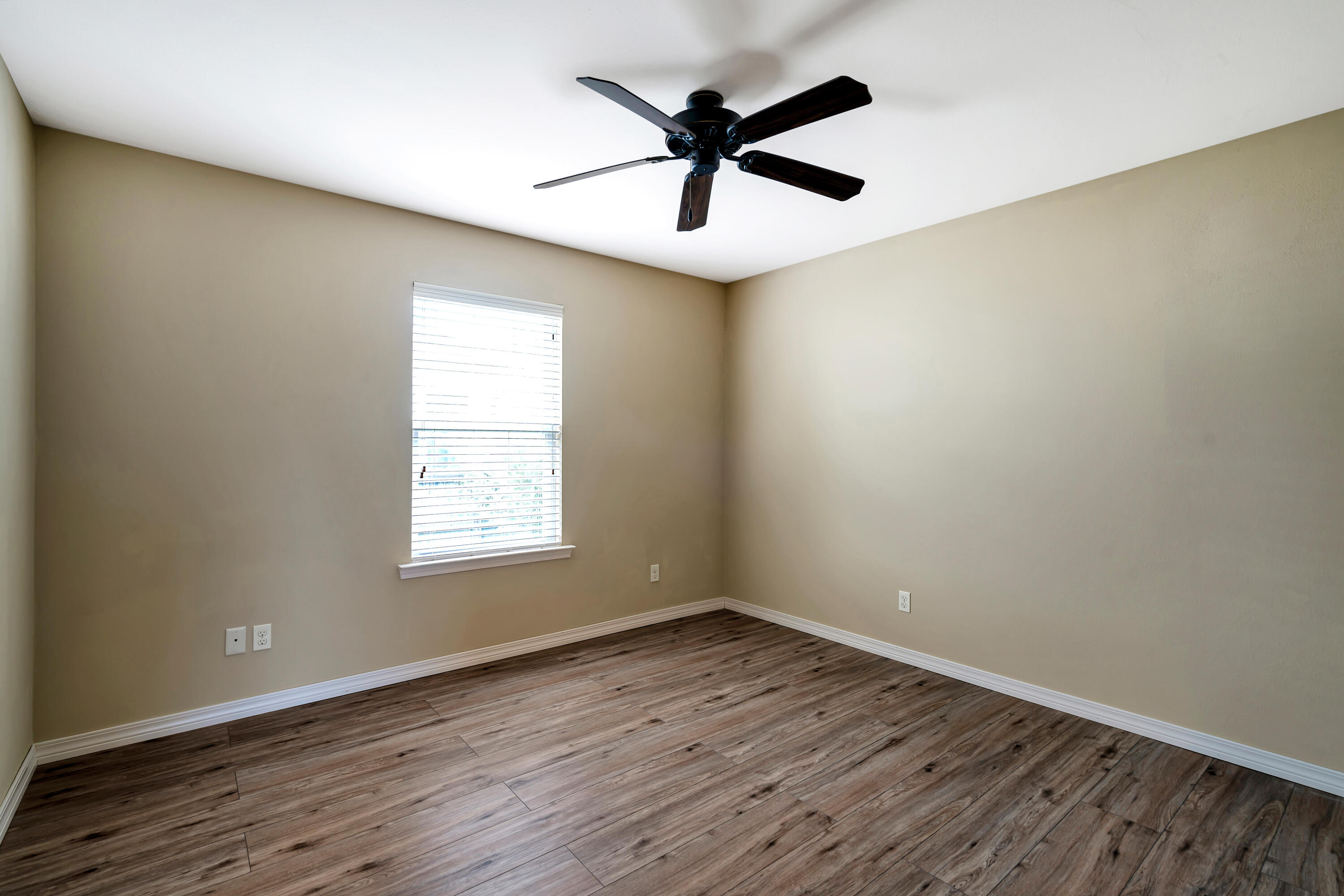 PELICAN BAY S/D - Residential
