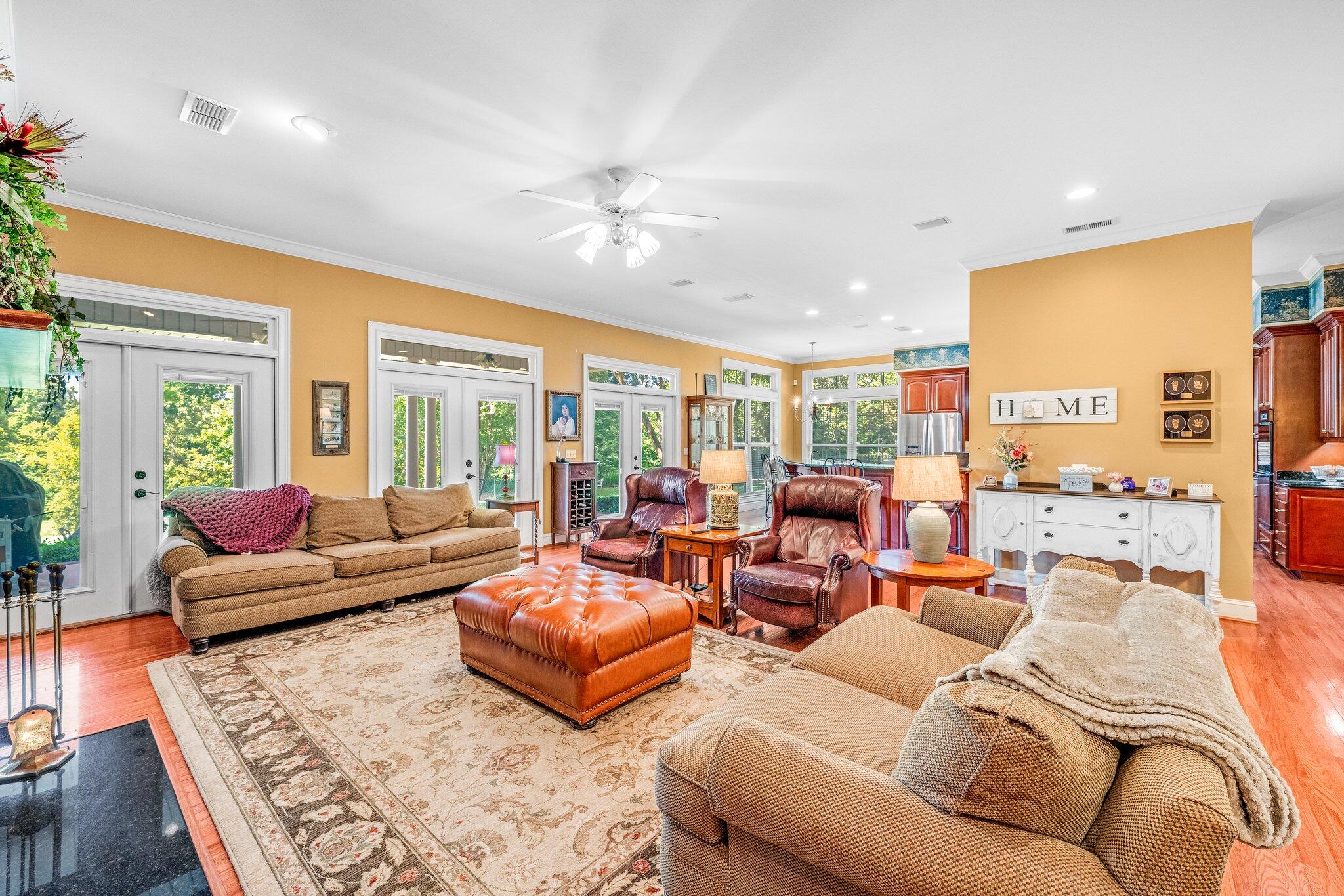 INDIAN SPRINGS - Residential