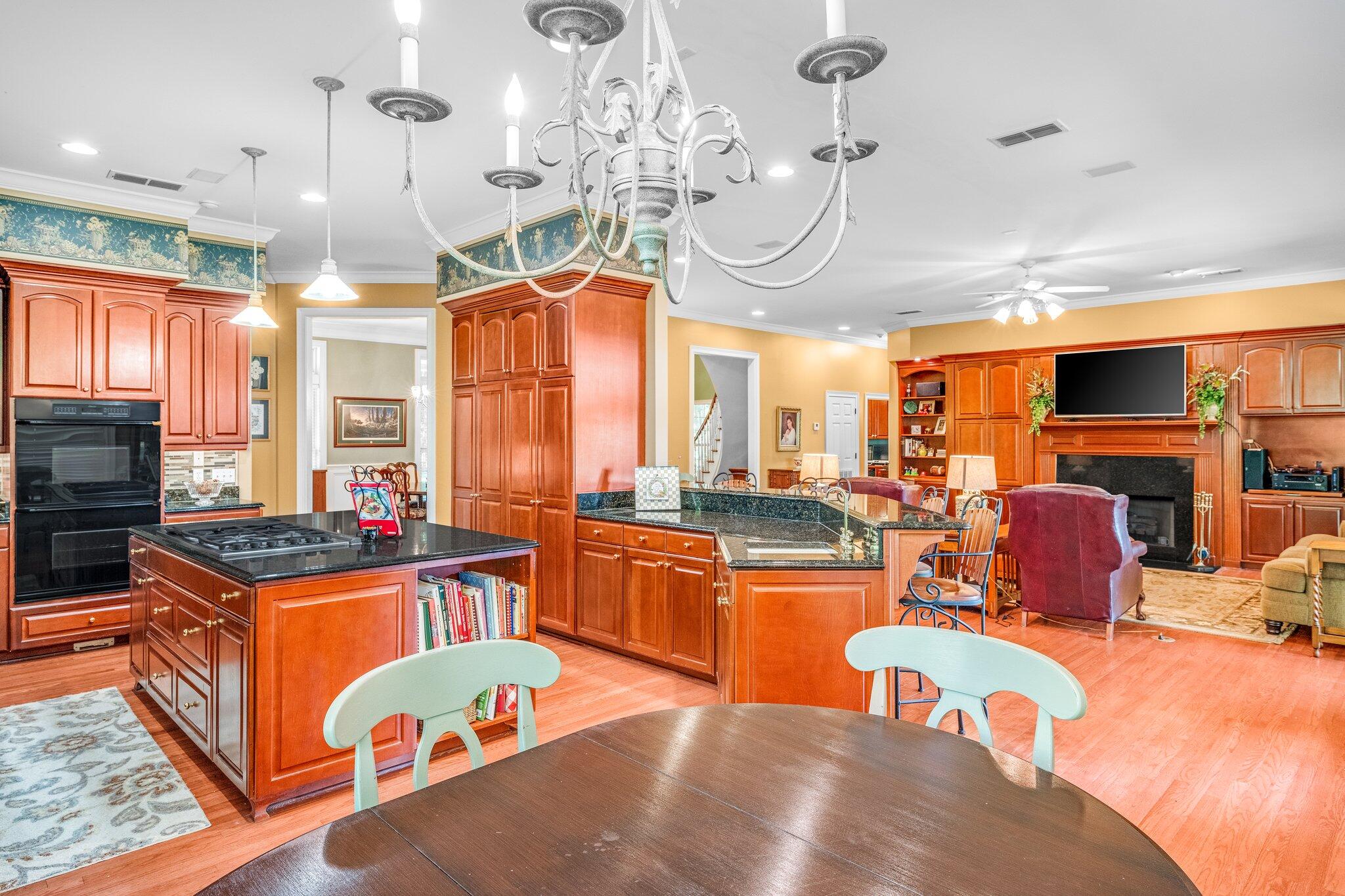 INDIAN SPRINGS - Residential