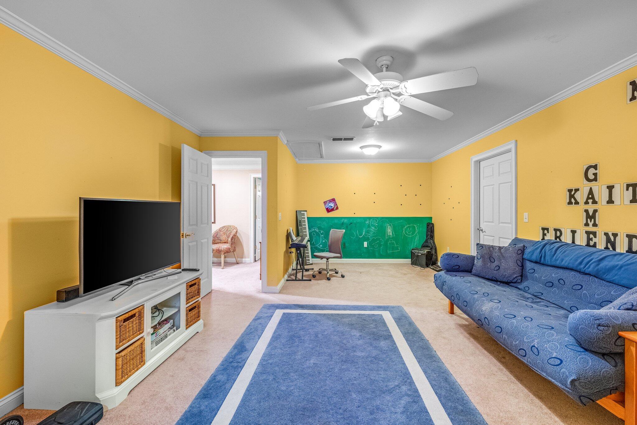 INDIAN SPRINGS - Residential