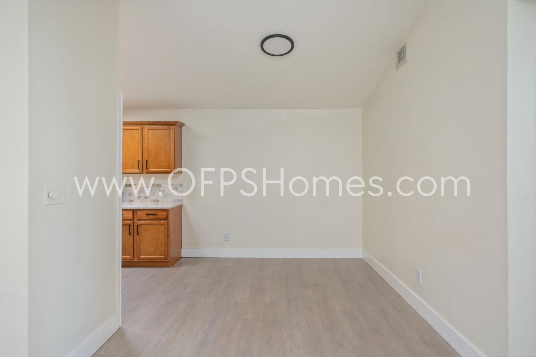 NDIAN OAKS S/D LOT 10 BLK B - Residential Lease