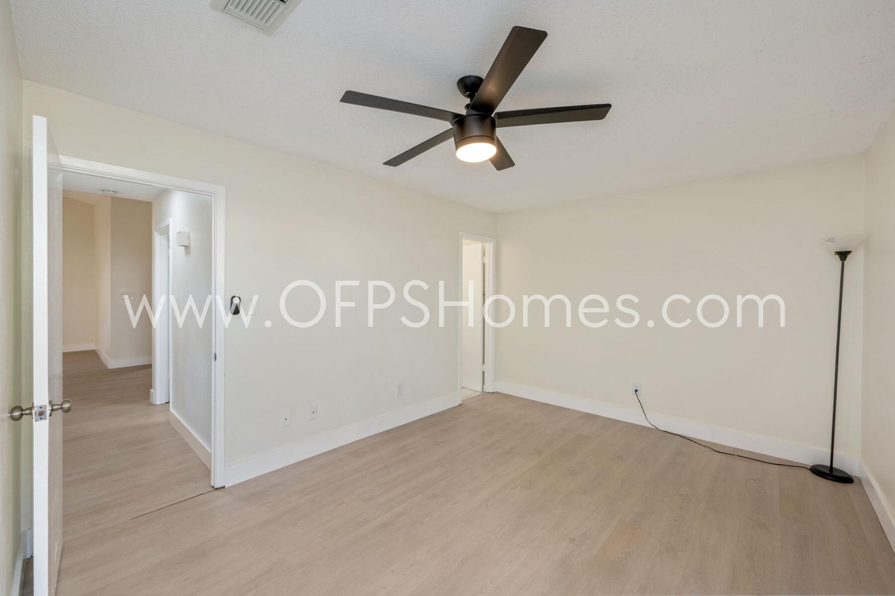 NDIAN OAKS S/D LOT 10 BLK B - Residential Lease