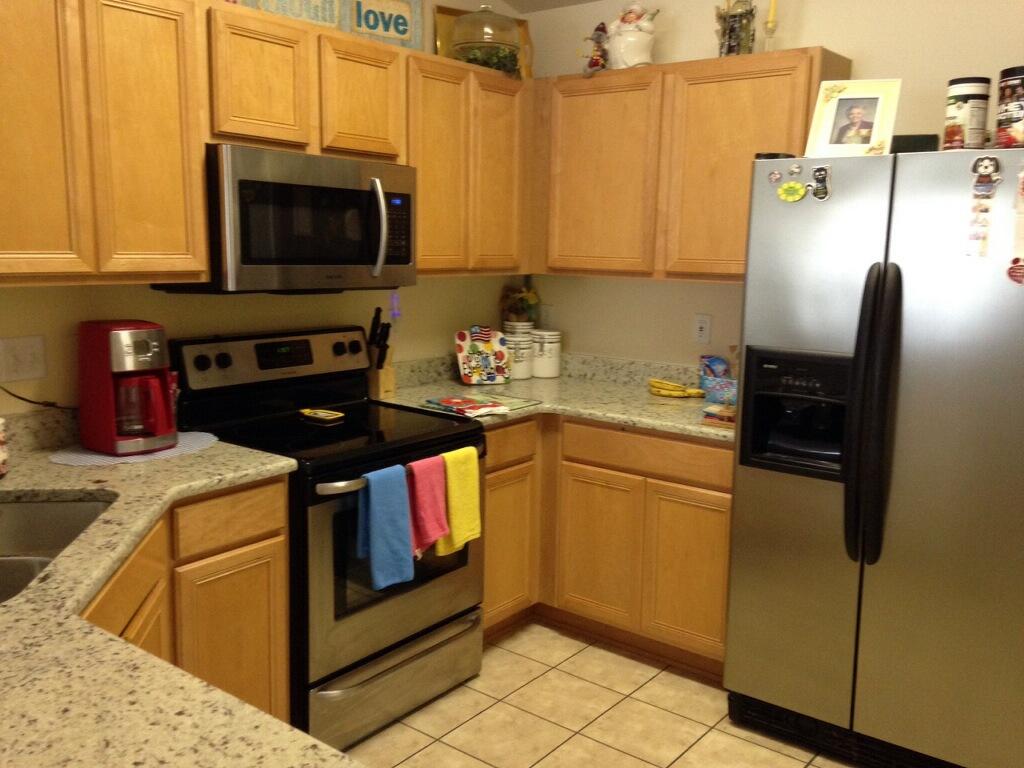 This home has brand new granite counter tops, solid wood cabinets, gorgeous wood flooring, and many recent updates! The floor plan is ideal with the kitchen and breakfast bar opening to the dining and great room. Master suite offers a separate shower and soaking tub as well as a large walk-in closet! Gated community. Buyer to verify all dimensions!!