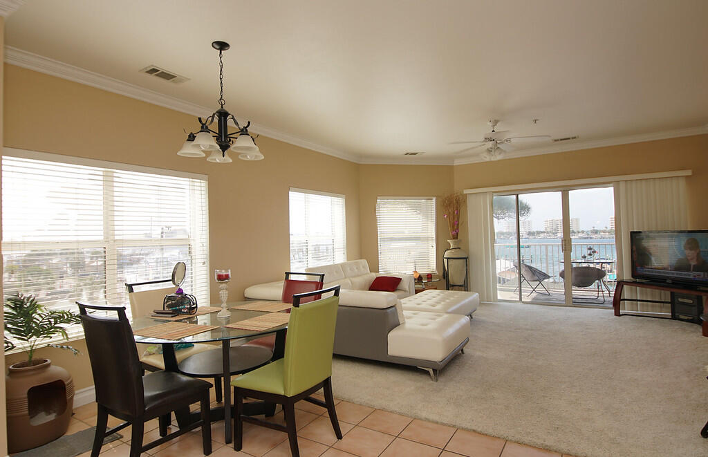 BARATARIA CONDO - Residential