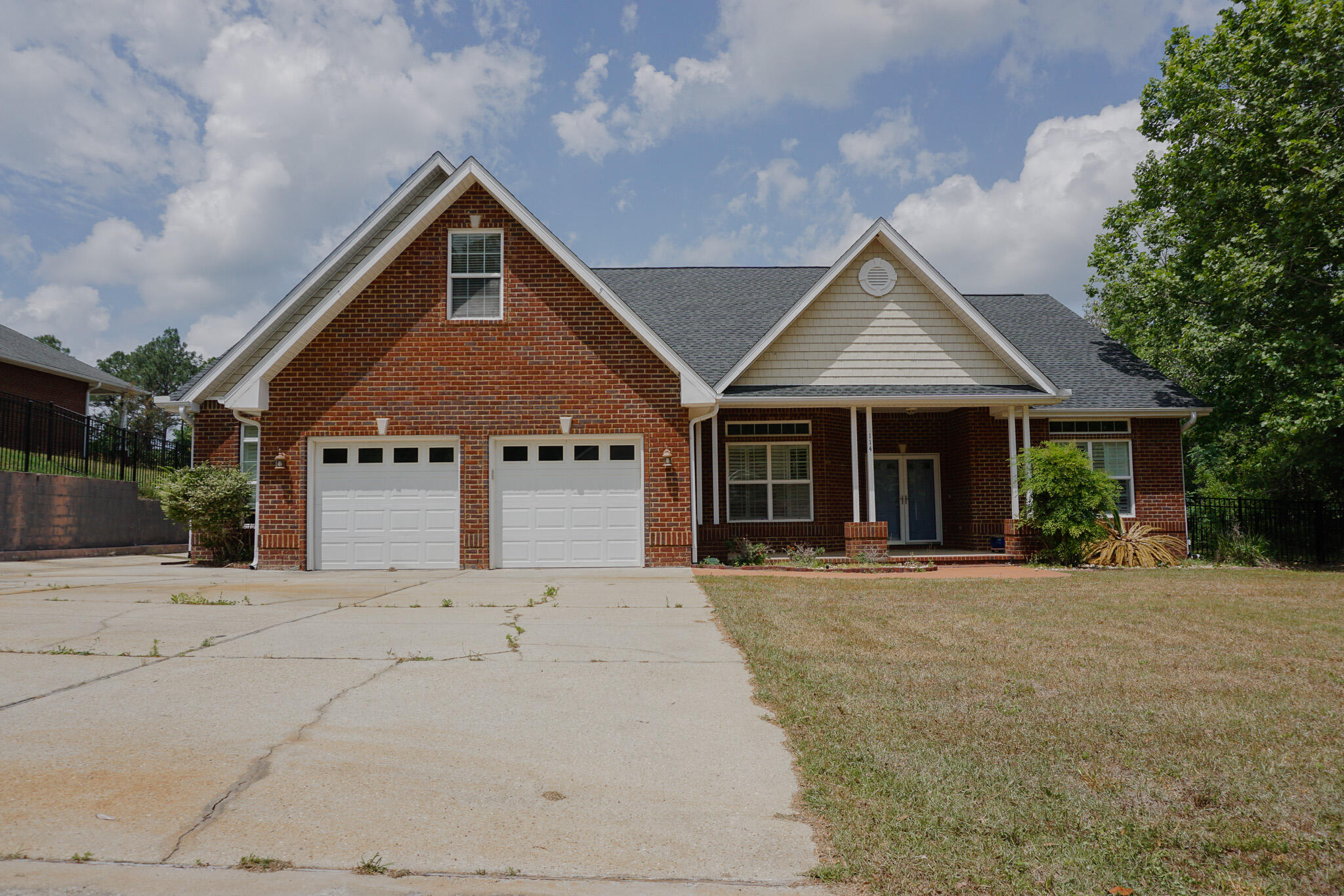 FOXWOOD ESTATES 1 - Residential Lease