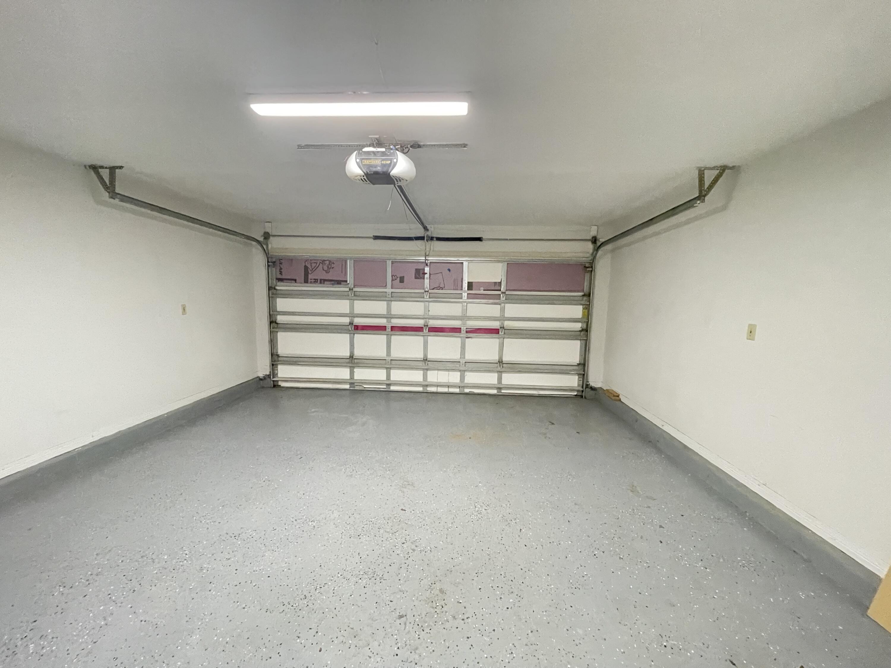 OAKLAND MANOR I LOT 1 & PORTION OF VACATED - Residential Lease