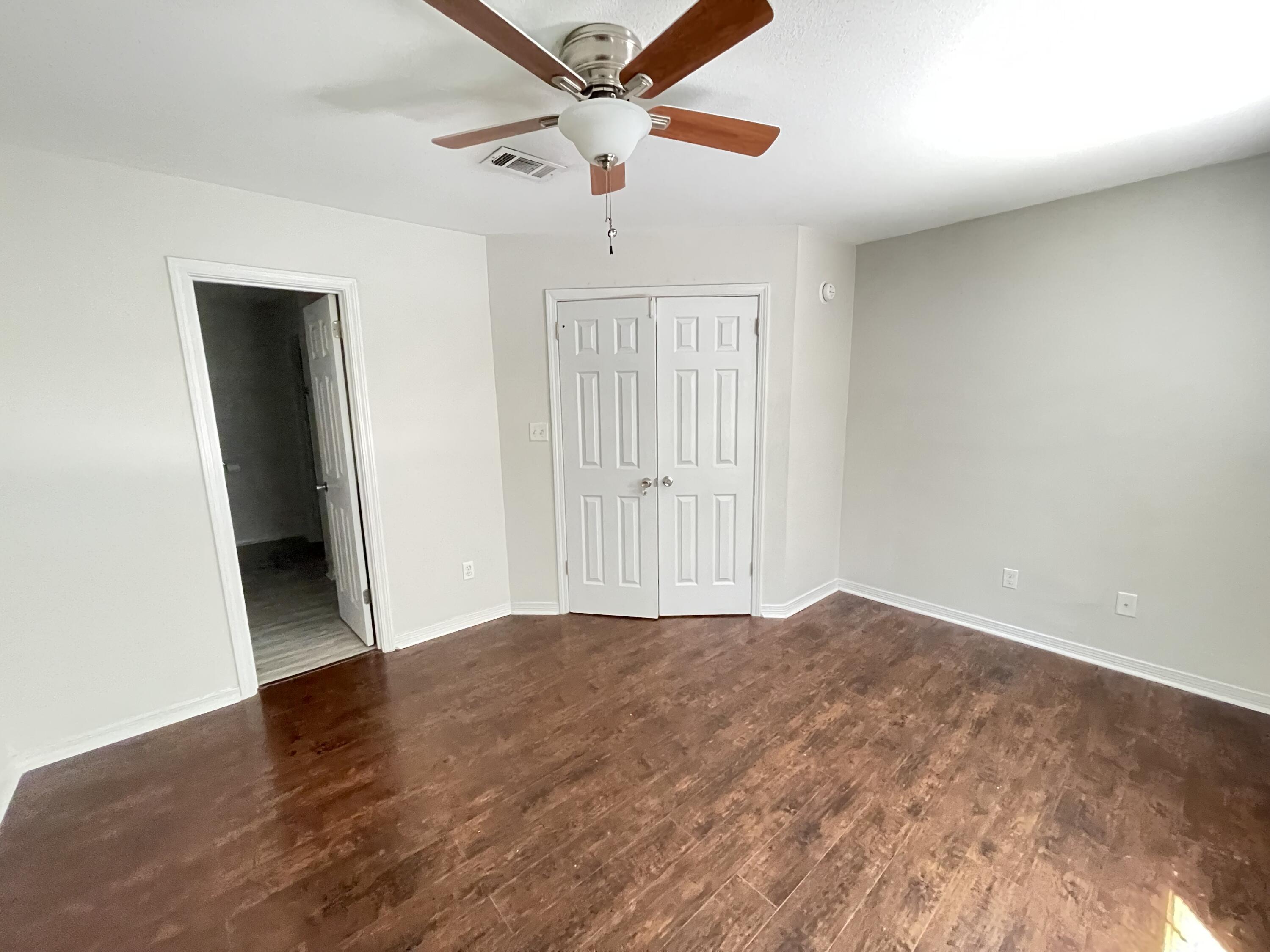 OAKLAND MANOR I LOT 1 & PORTION OF VACATED - Residential Lease