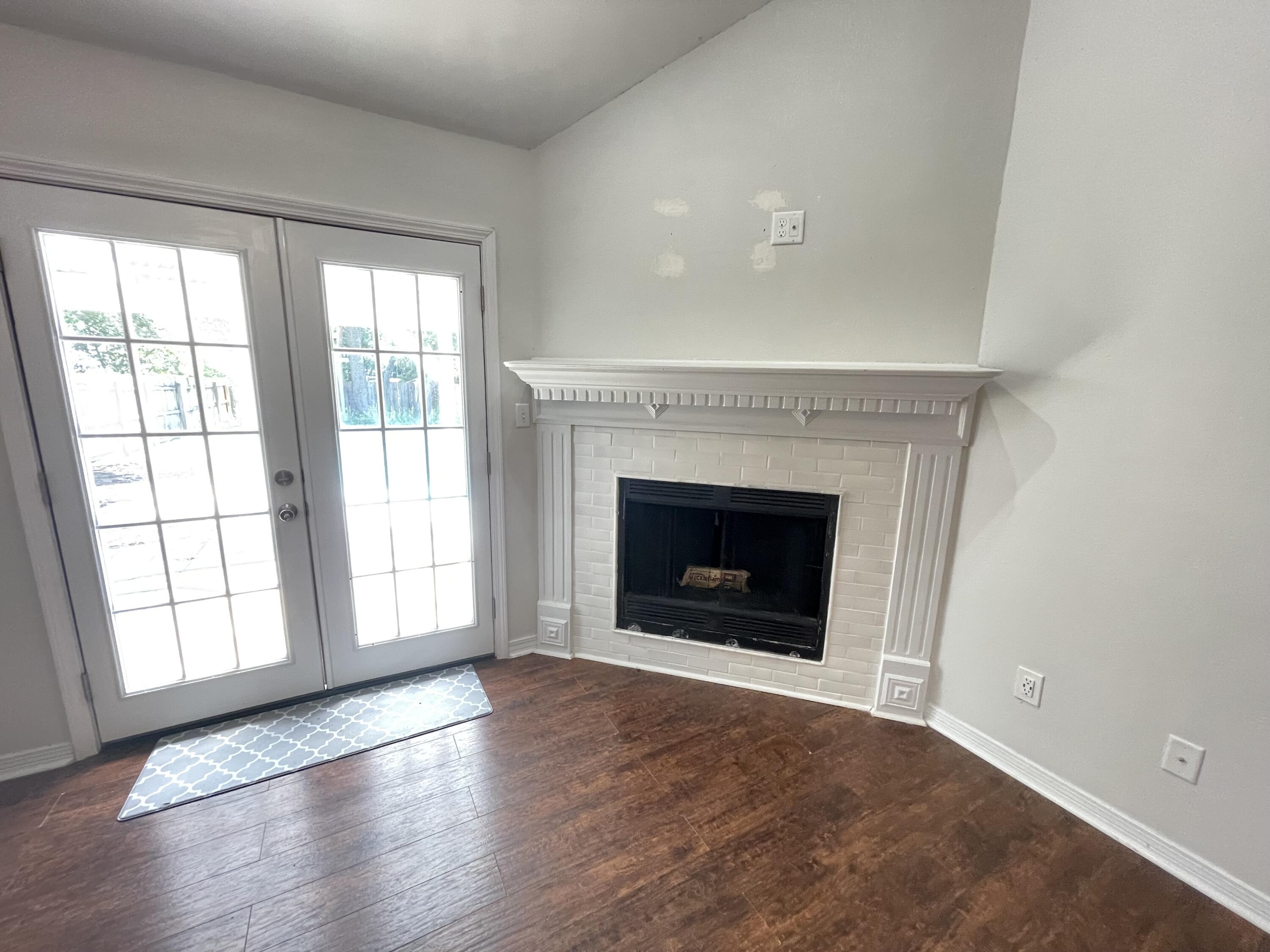 OAKLAND MANOR I LOT 1 & PORTION OF VACATED - Residential Lease