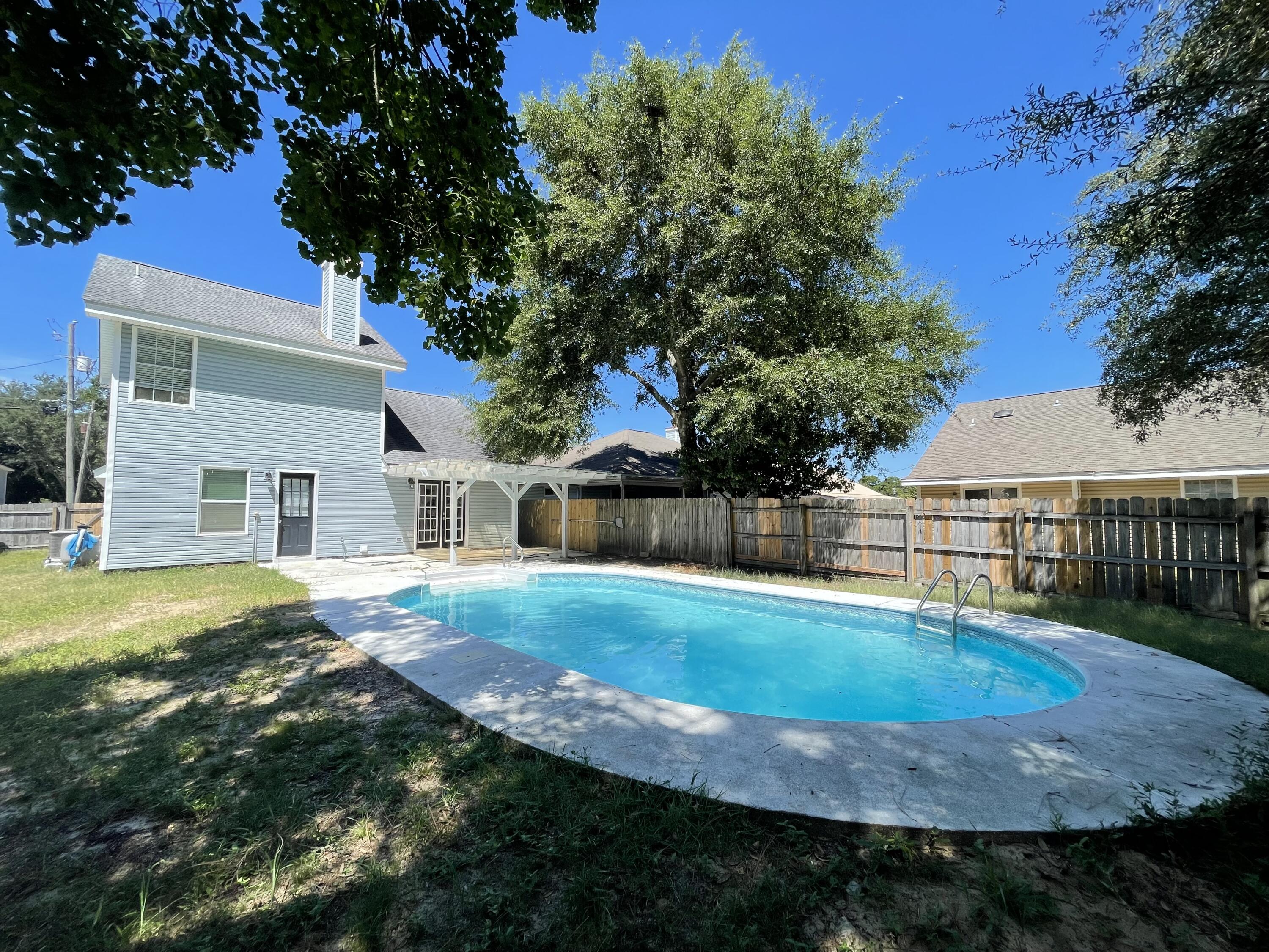 OAKLAND MANOR I LOT 1 & PORTION OF VACATED - Residential Lease