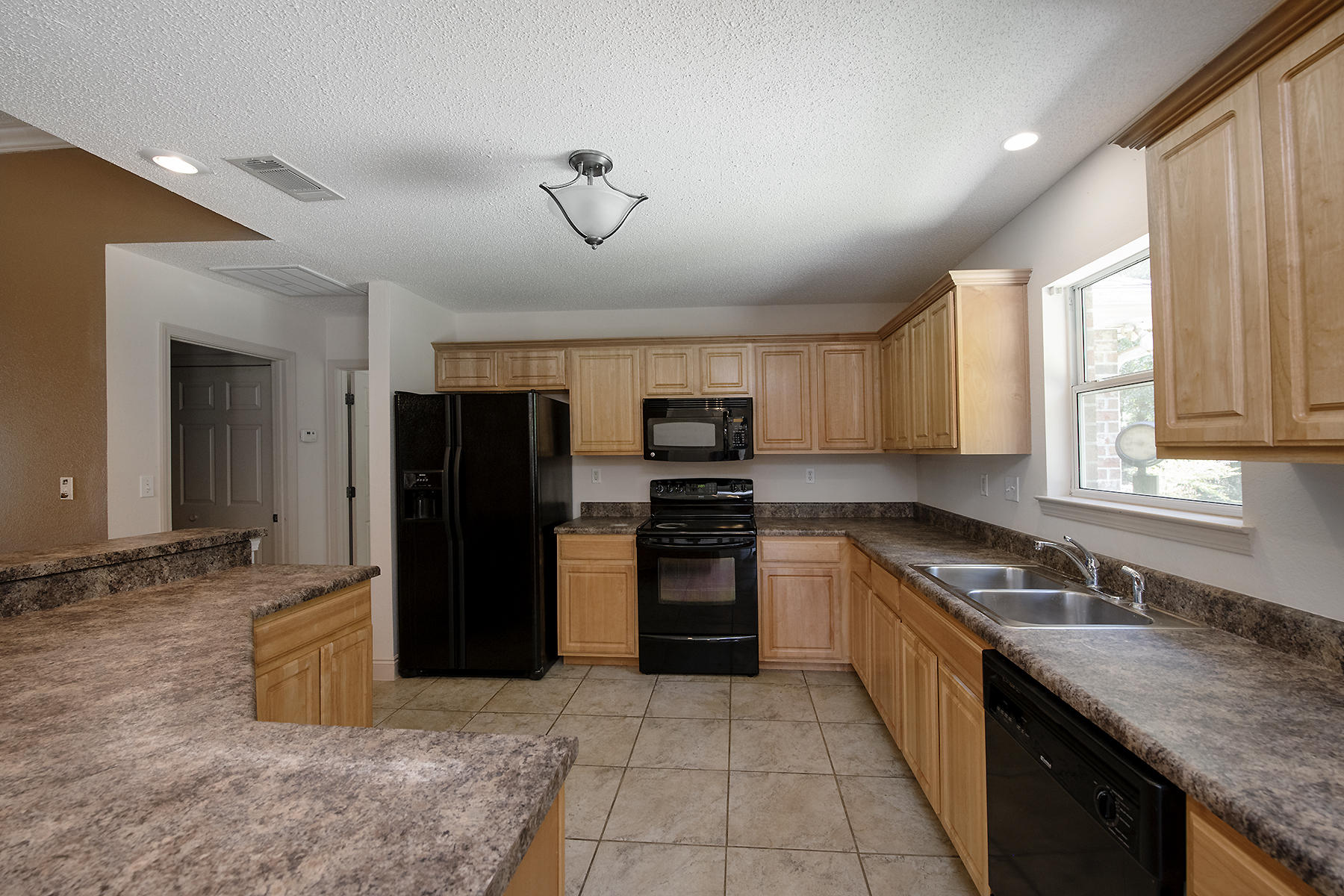 SPRING HOLLOW ESTATES - Residential