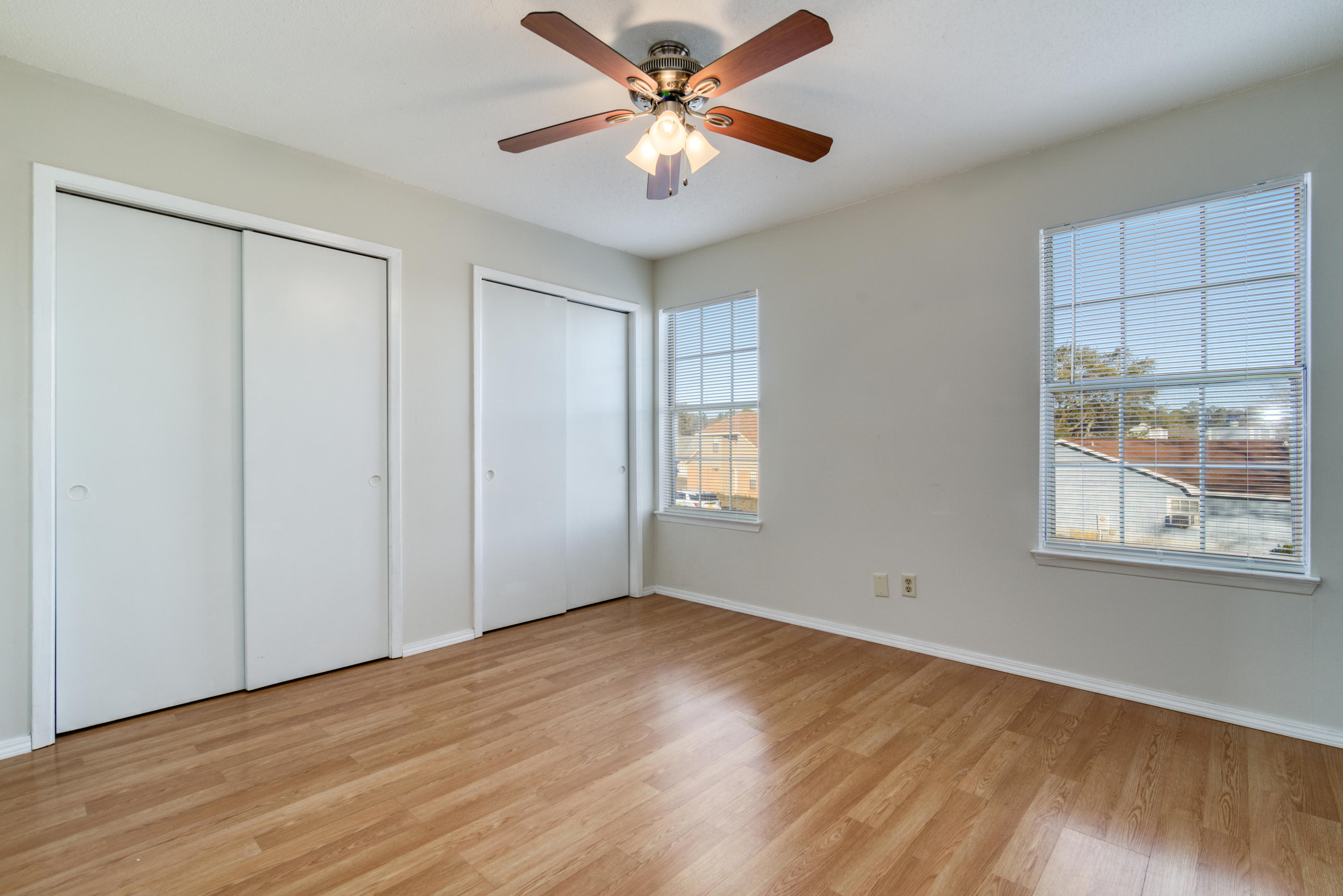 WOODLAND PARK ESTATES - Residential