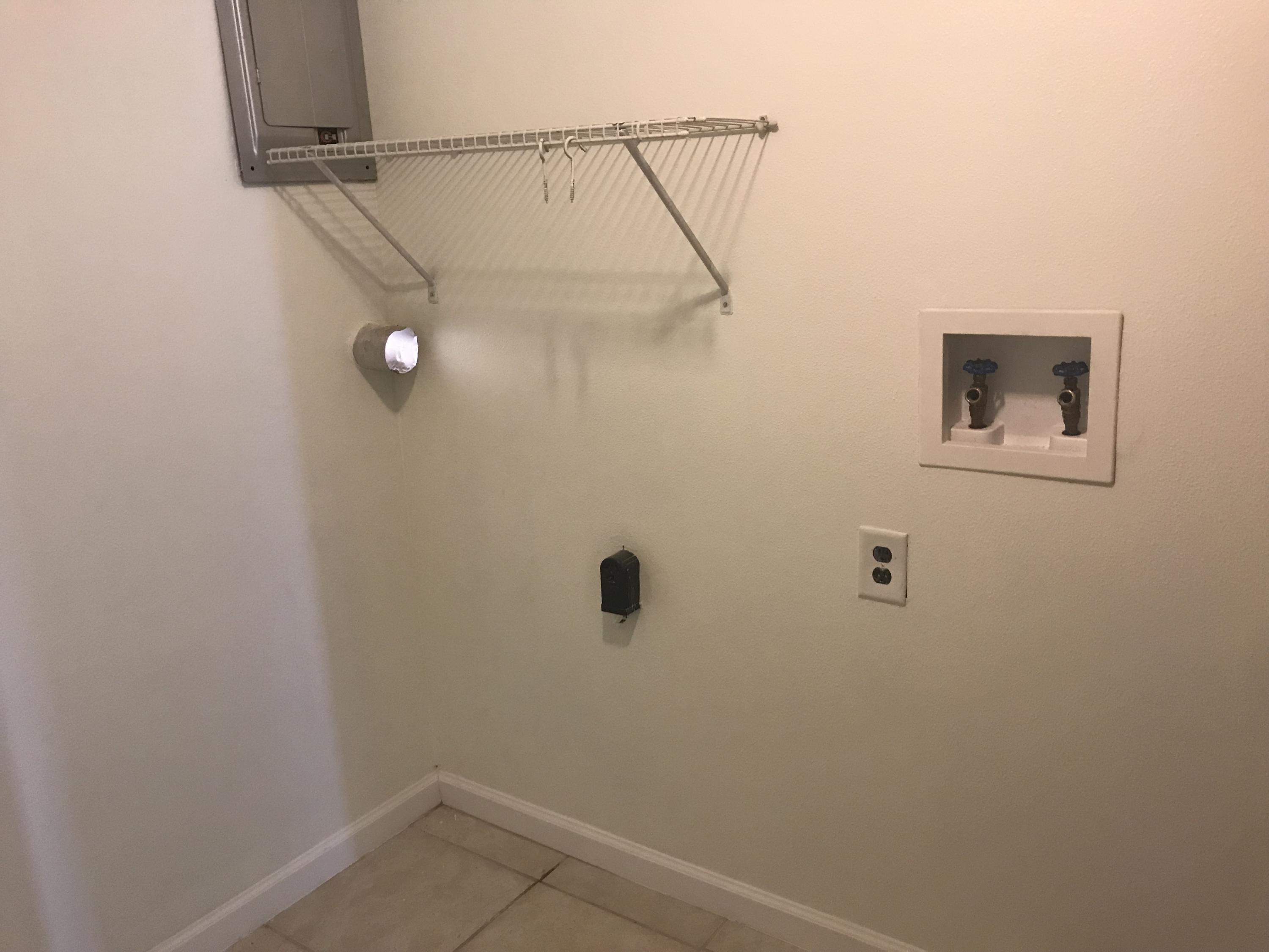 GARNIERS BEACH 6TH - Residential Lease