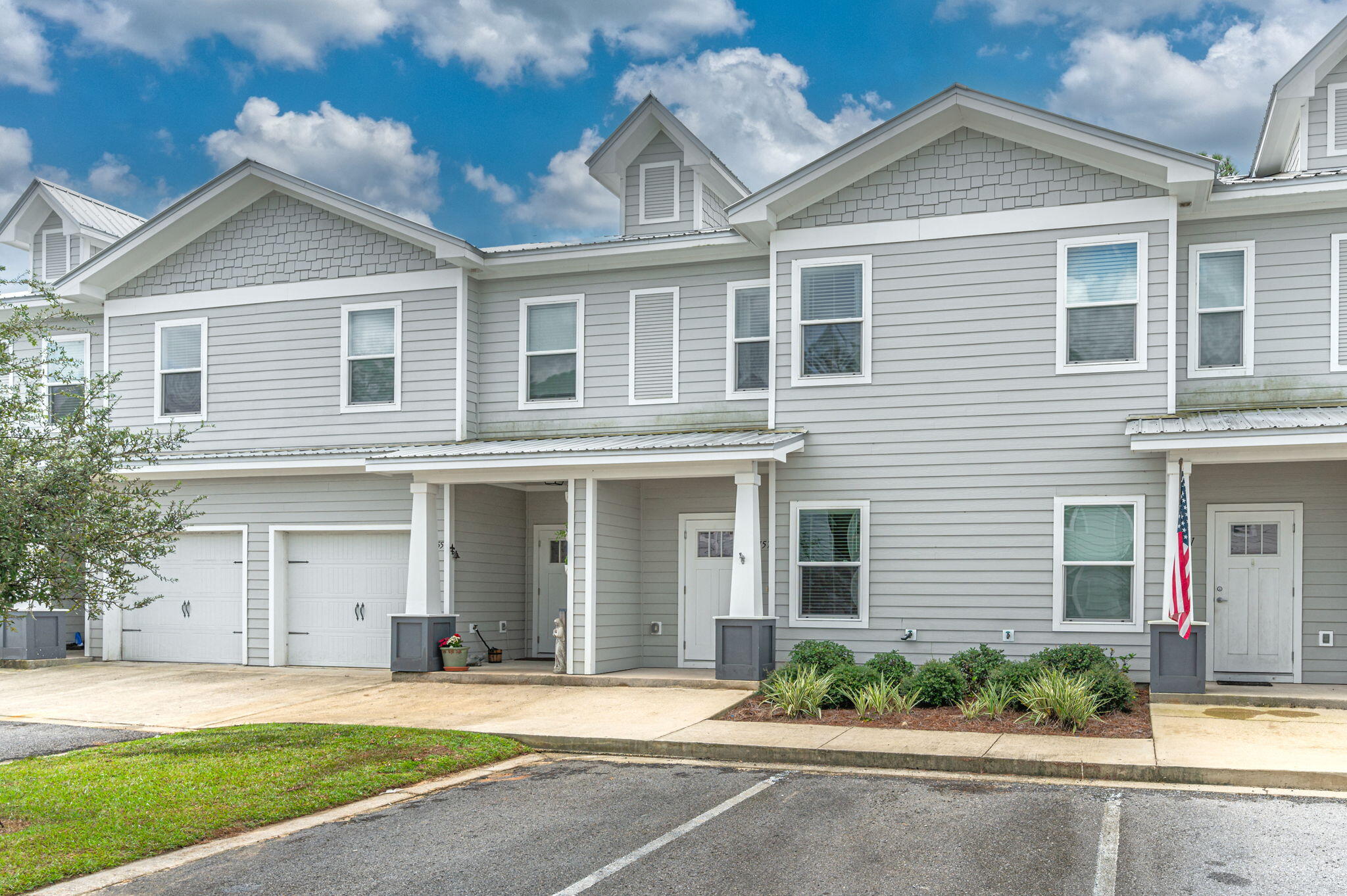 VERANDAS AT FREEPORT - Residential Lease