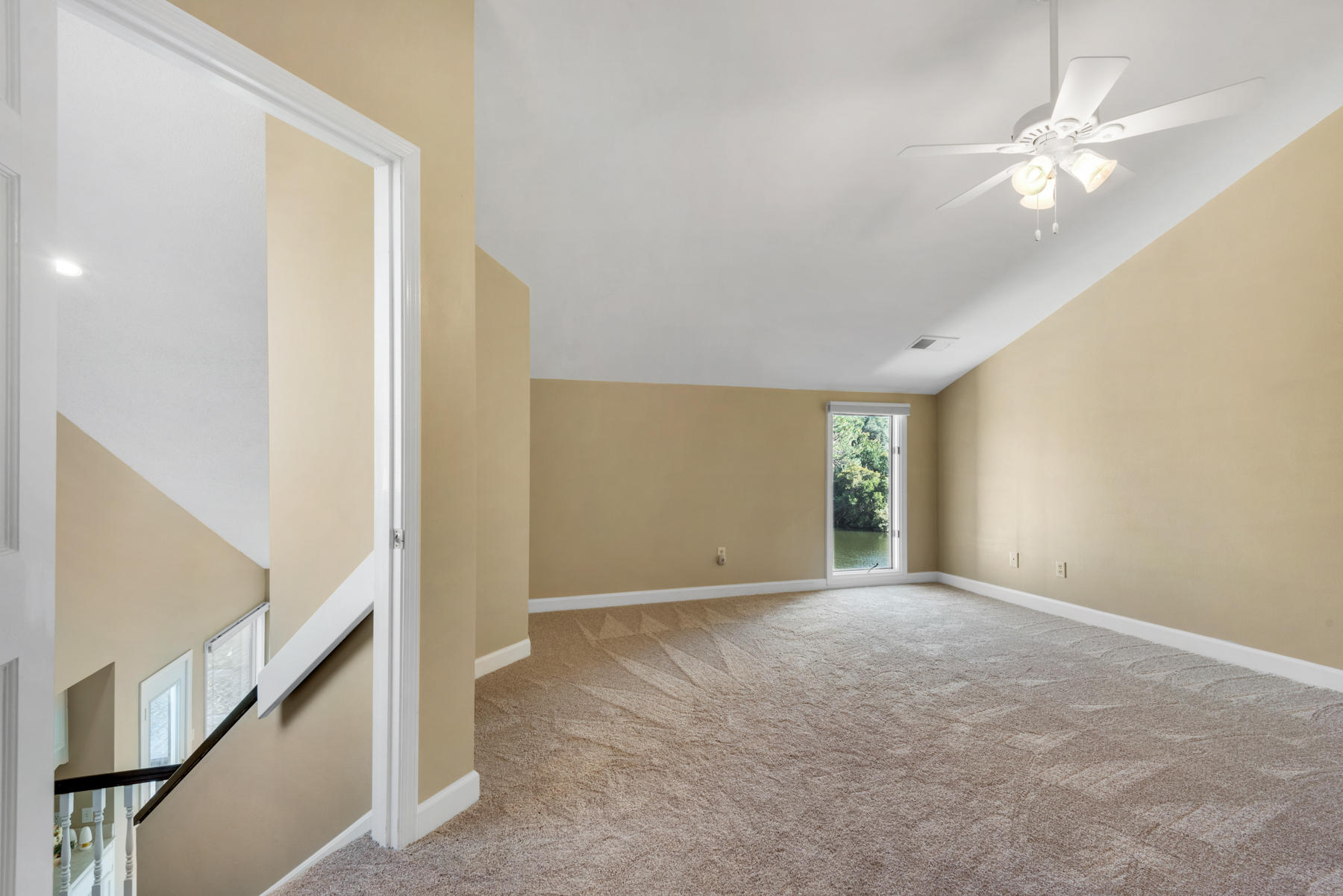 LAKE WAY VILLAS 1 - Residential