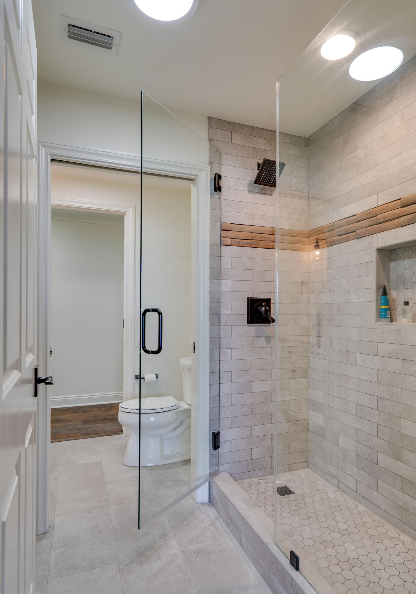 SOUTHWINDS III - Residential