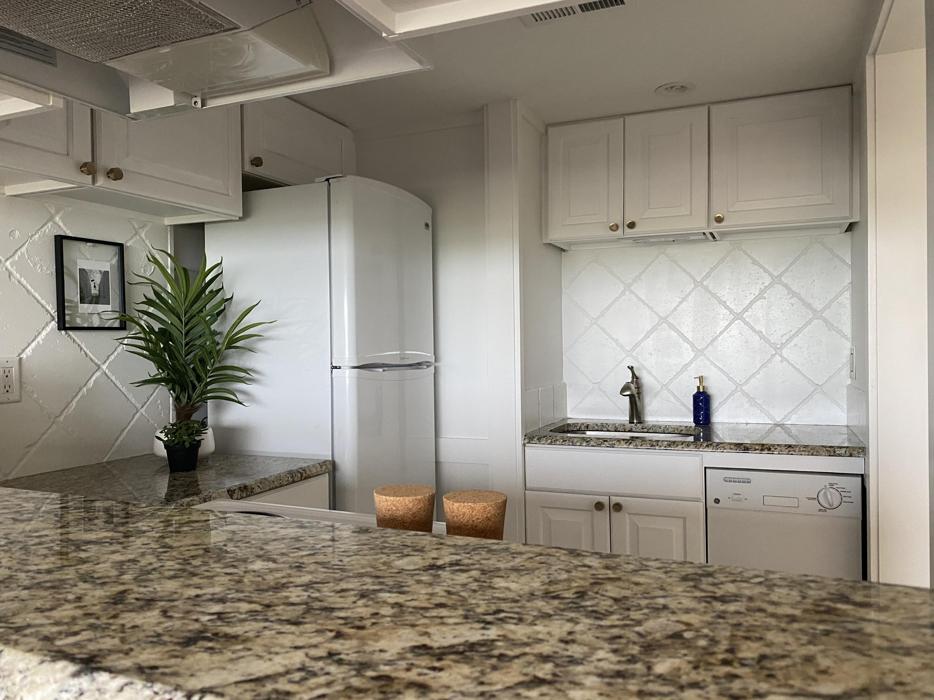 PINNACLE PORT - Residential
