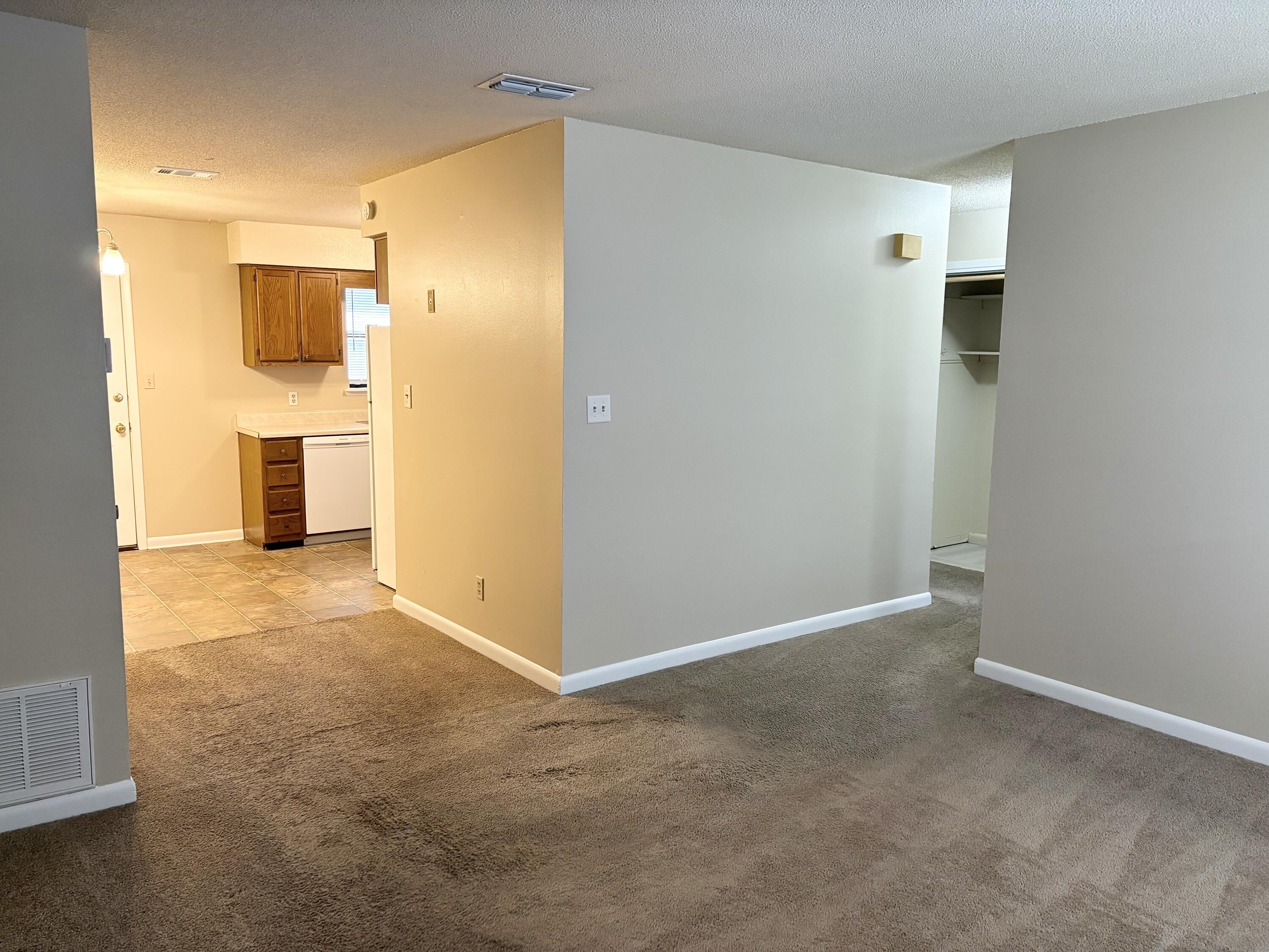 SQUIRREL HAVEN UNREC - Residential Lease