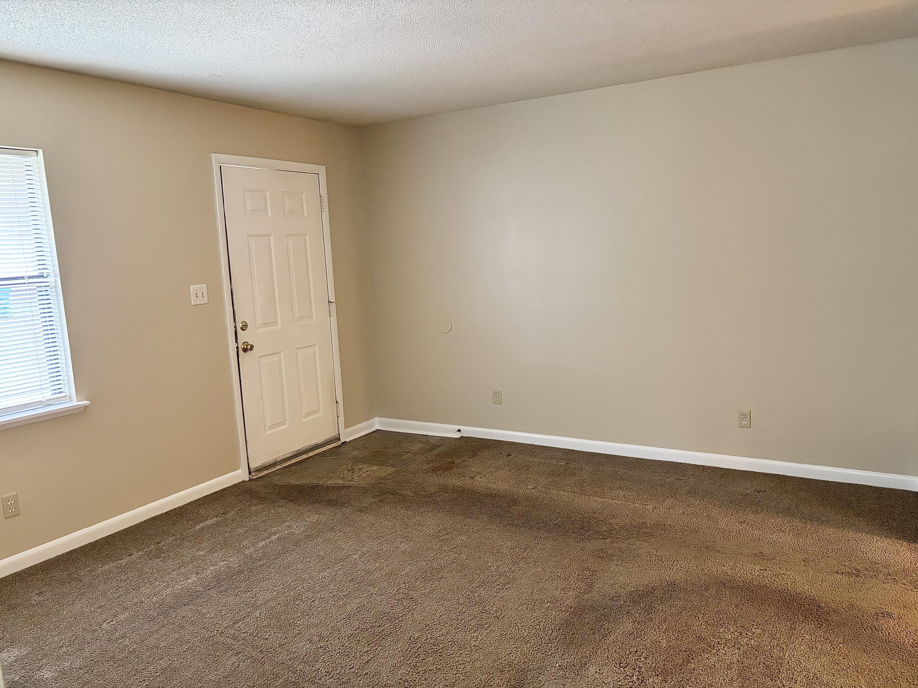 SQUIRREL HAVEN UNREC - Residential Lease