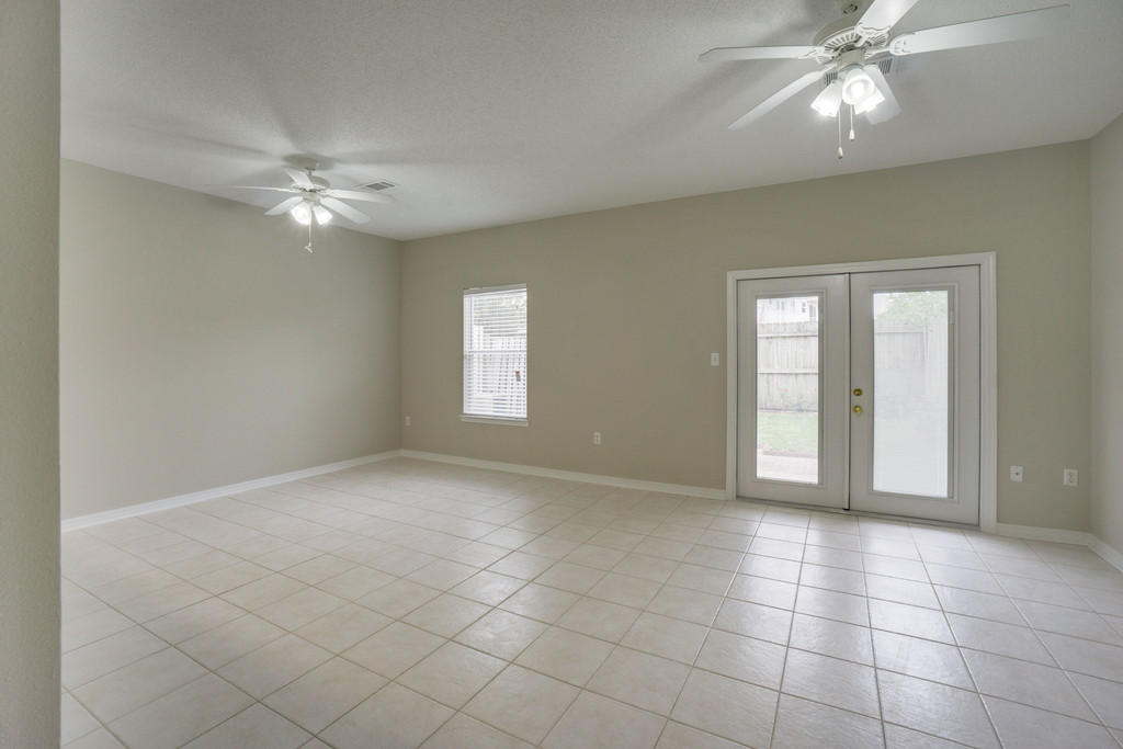 MAGNOLIA PARK PH 2 - Residential Lease