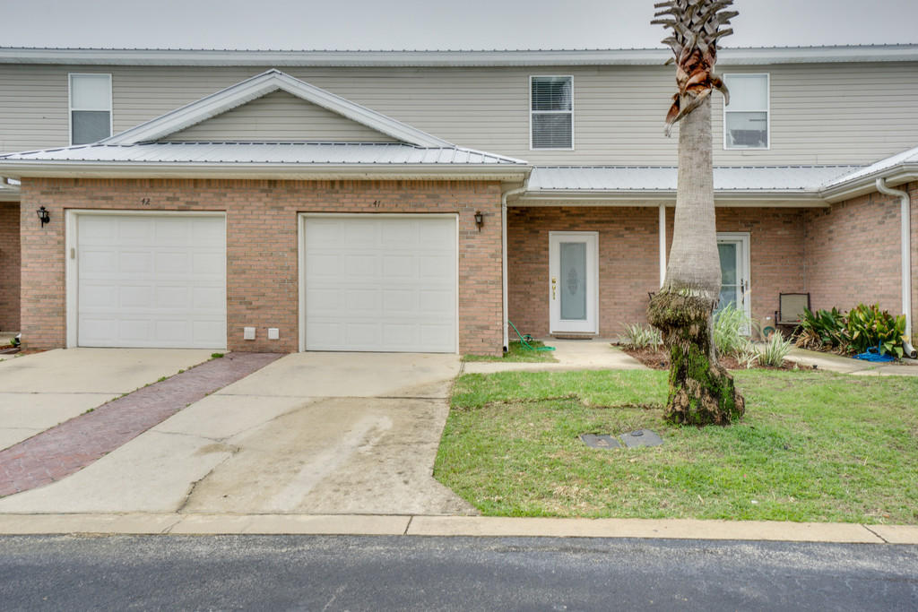Totally Renovated 3BR/2.5BA, 1-Car Garage Townhome in the heart of Destin. Freshly painted thru-out. Living Room/Dining, Kitchen, Baths & Hallway Floors are tiled. New carpet on stairs & all bedrooms. Unit comes with Refrigerator, Dishwasher, Microwave, Oven & Washer/Dryer. This 2 story Town home has been well maintained. Magnolia Park has a community pool.$2000 Security Deposit required with a one year lease. Listing Broker/Salesperson has ownership interest in property.
